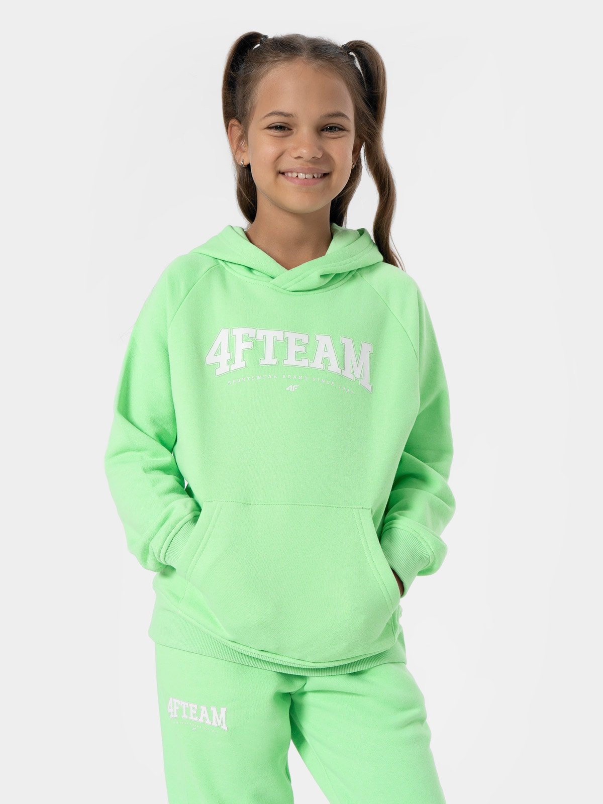 Bluza dresowa nierozpinana z kapturem dziewczęca