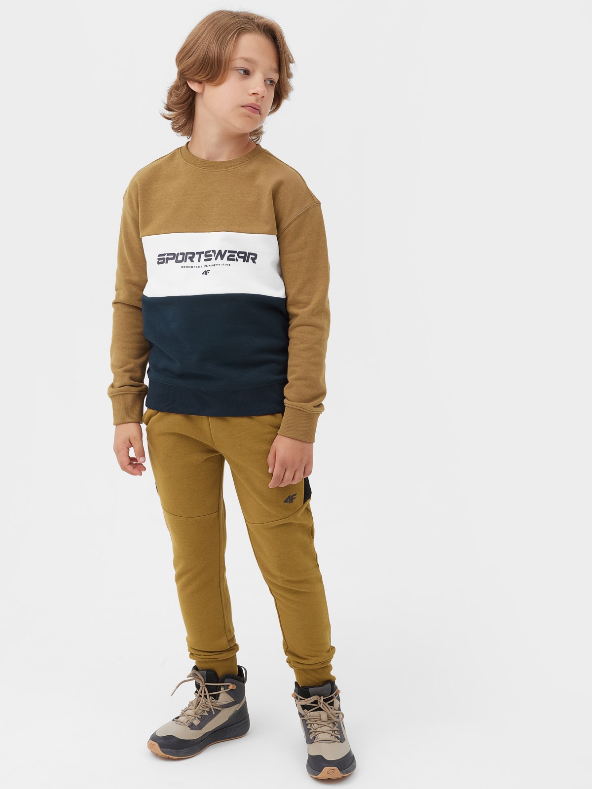 Spodnie dresowe joggery chłopięce - brązowe