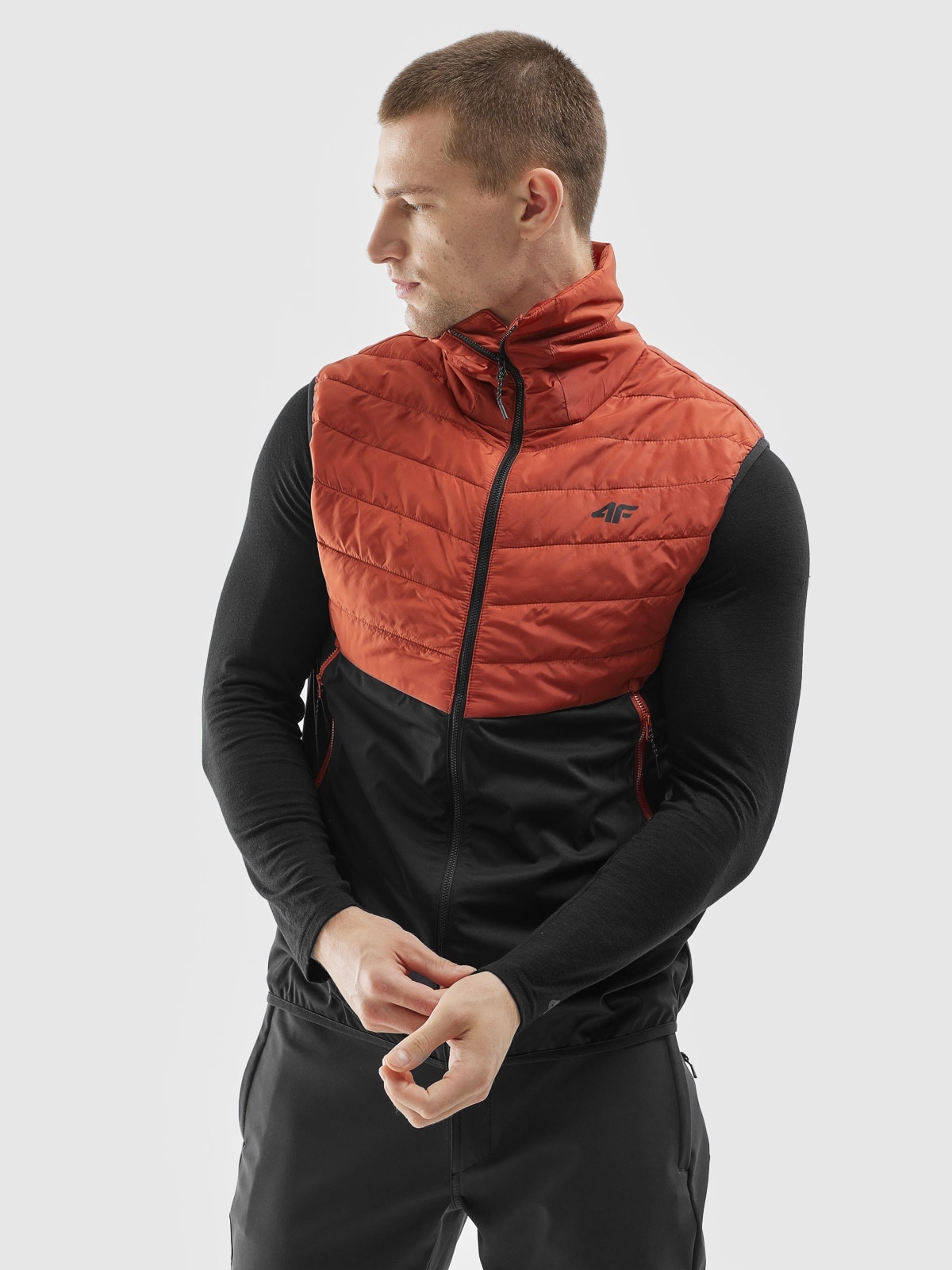 Bezrękawnik puchowy trekkingowy z wypełnieniem PrimaLoft® Black Insulation Eco męski