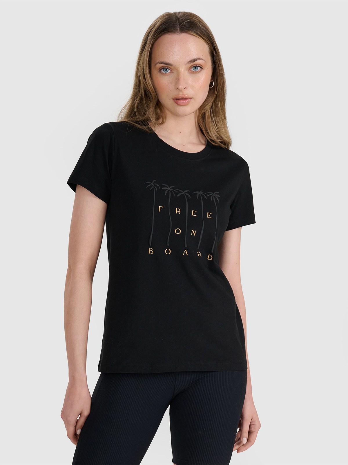 4F T-shirt regular z nadrukiem damski - czarny S