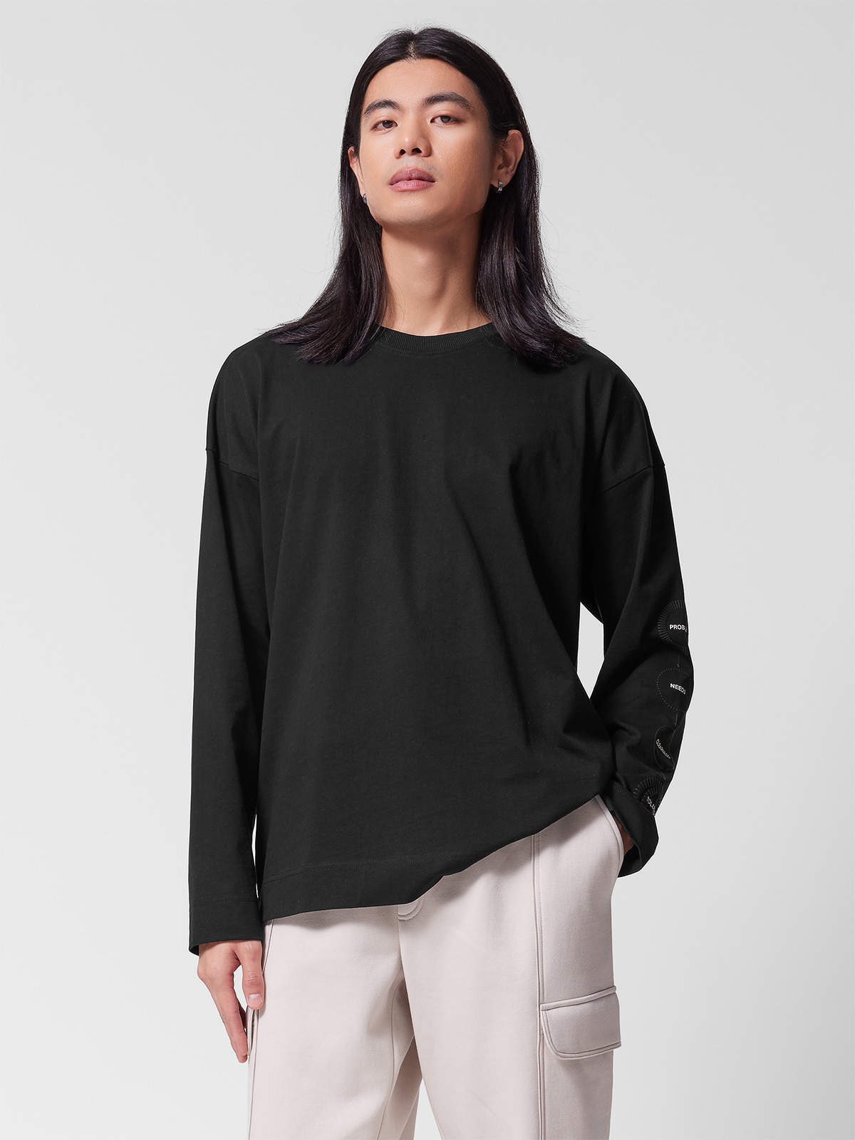Longsleeve regular z nadrukiem męski - czarny