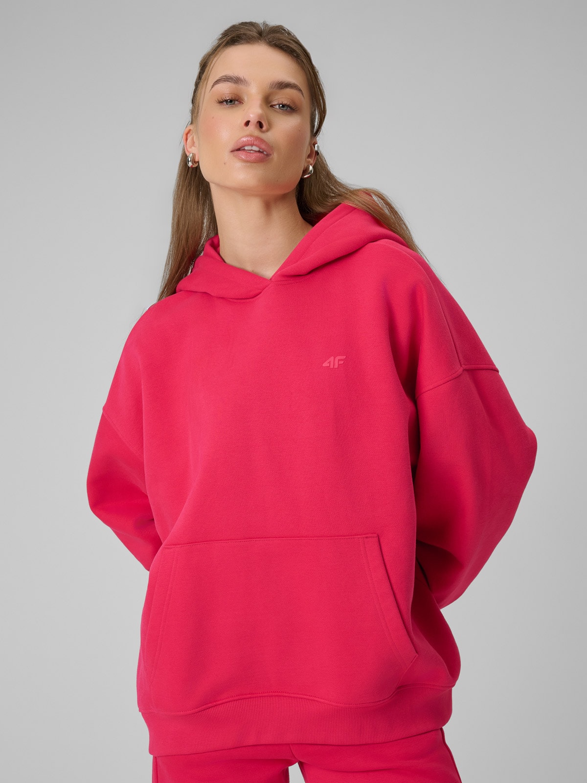 4F Bluza dresowa loose z kapturem damska - czerwona M