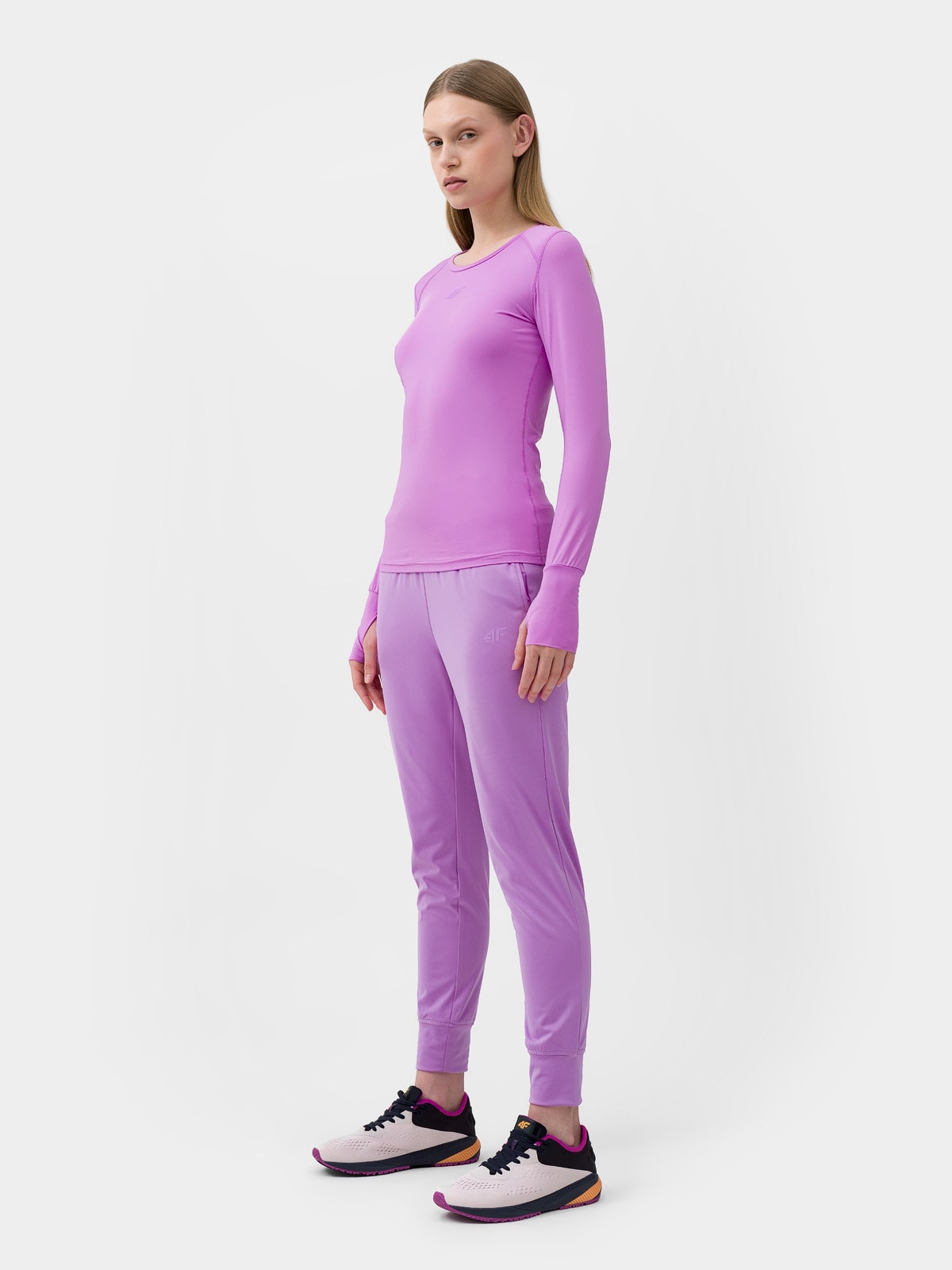 Spodnie treningowe z dodatkiem materiałów z recyklingu damskie