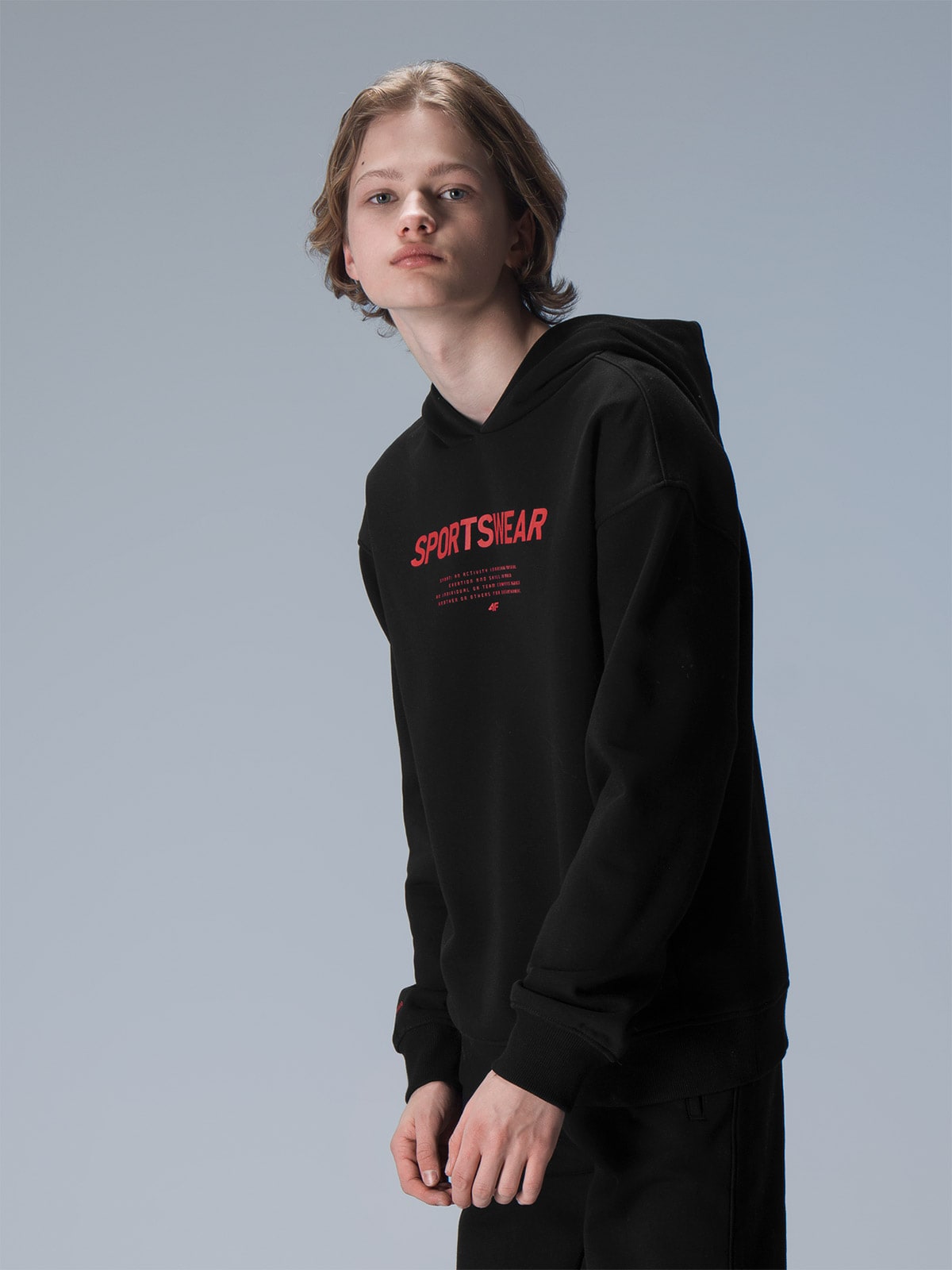 Bluza dresowa nierozpinana z kapturem chłopięca