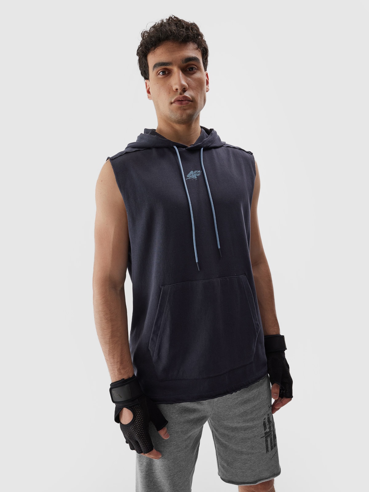 4F Bluza dresowa bez rękawów z kapturem męska M