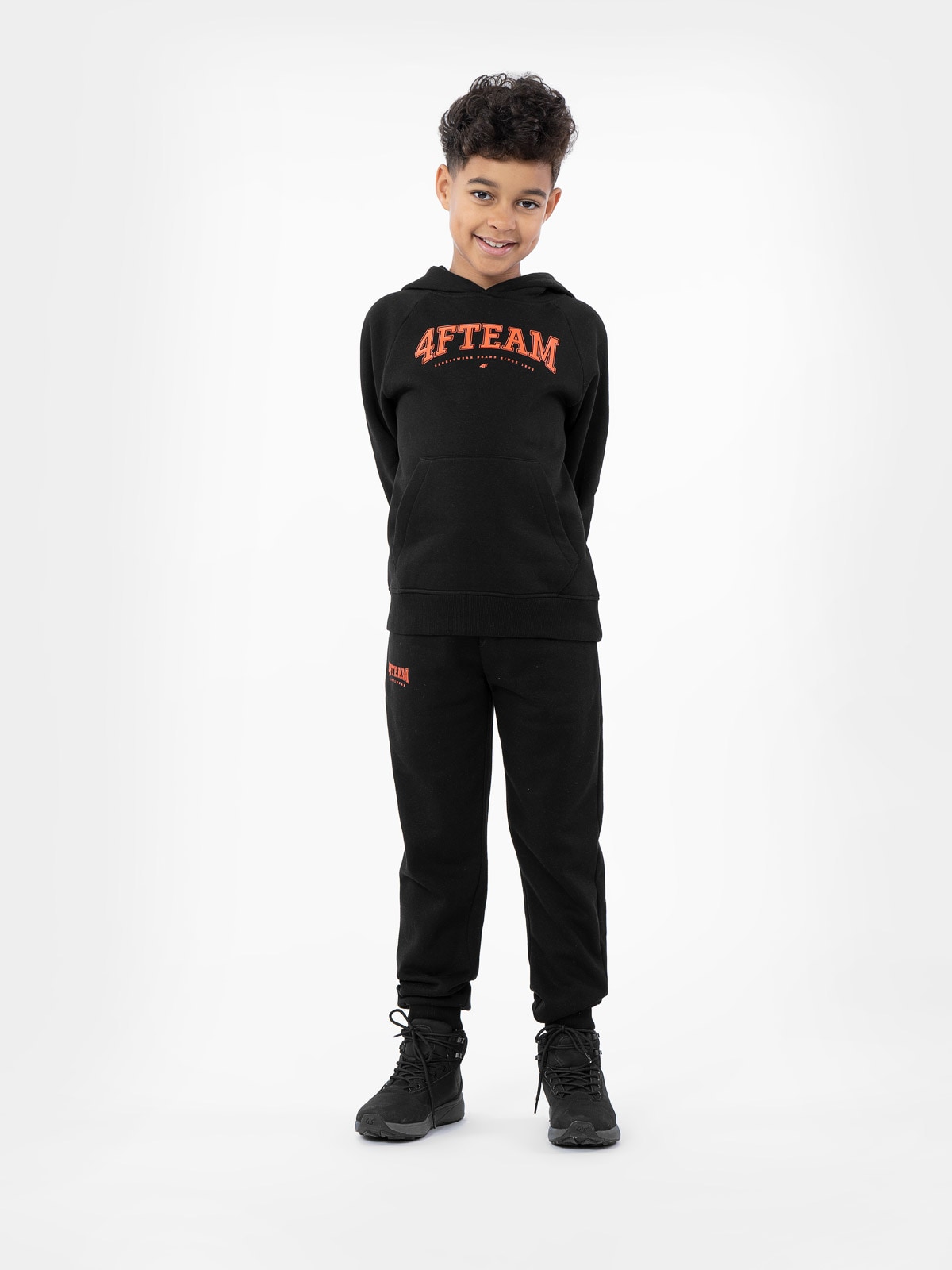 Spodnie dresowe joggery chłopięce