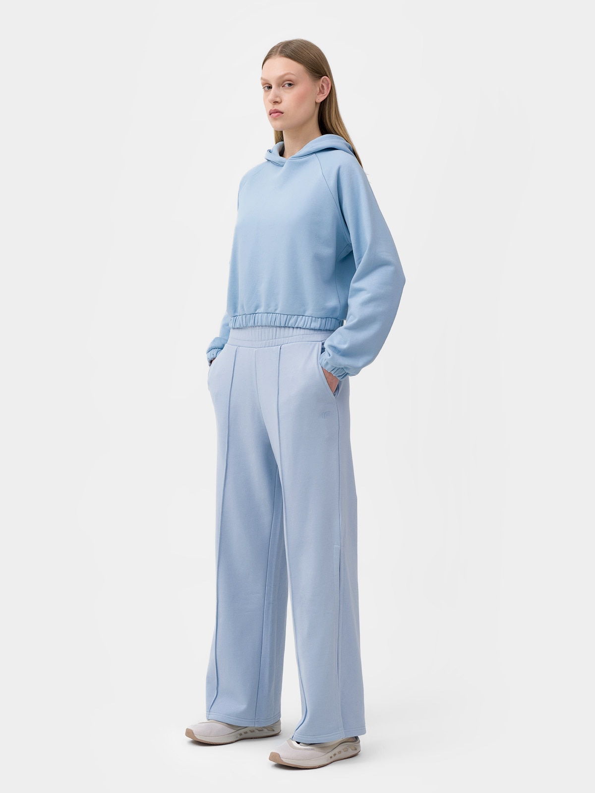 Spodnie dresowe z szerokimi nogawkami damskie