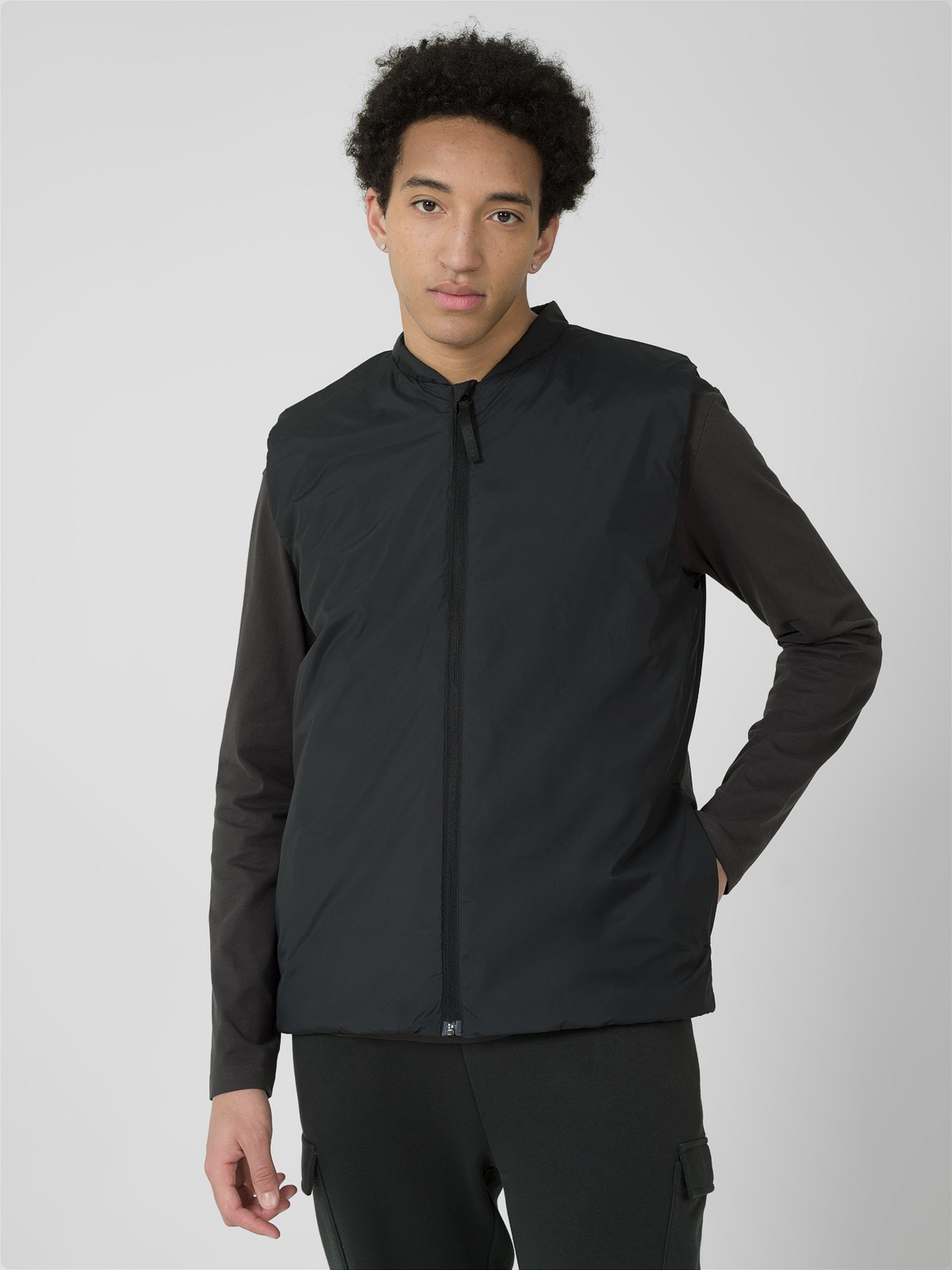 Bezrękawnik z wypełnieniem syntetycznym męski Outhorn - czarny