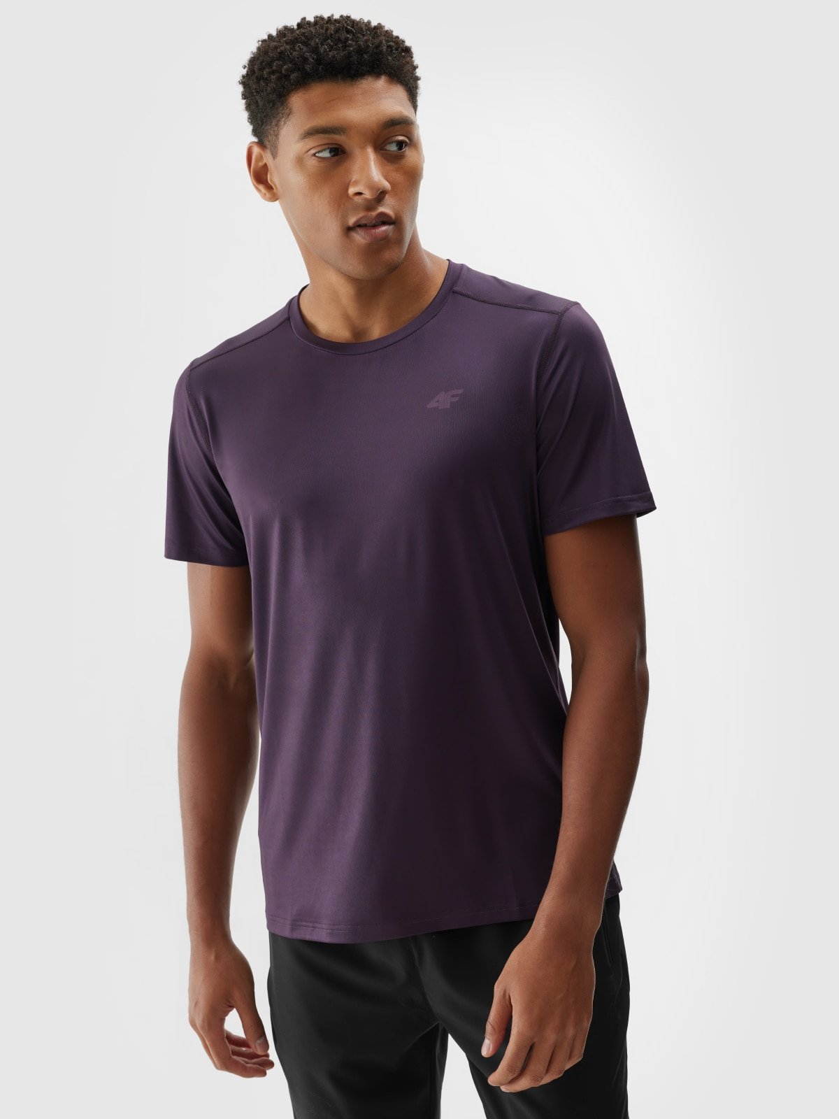 4F Koszulka treningowa regular szybkoschnąca męska - fioletowa L