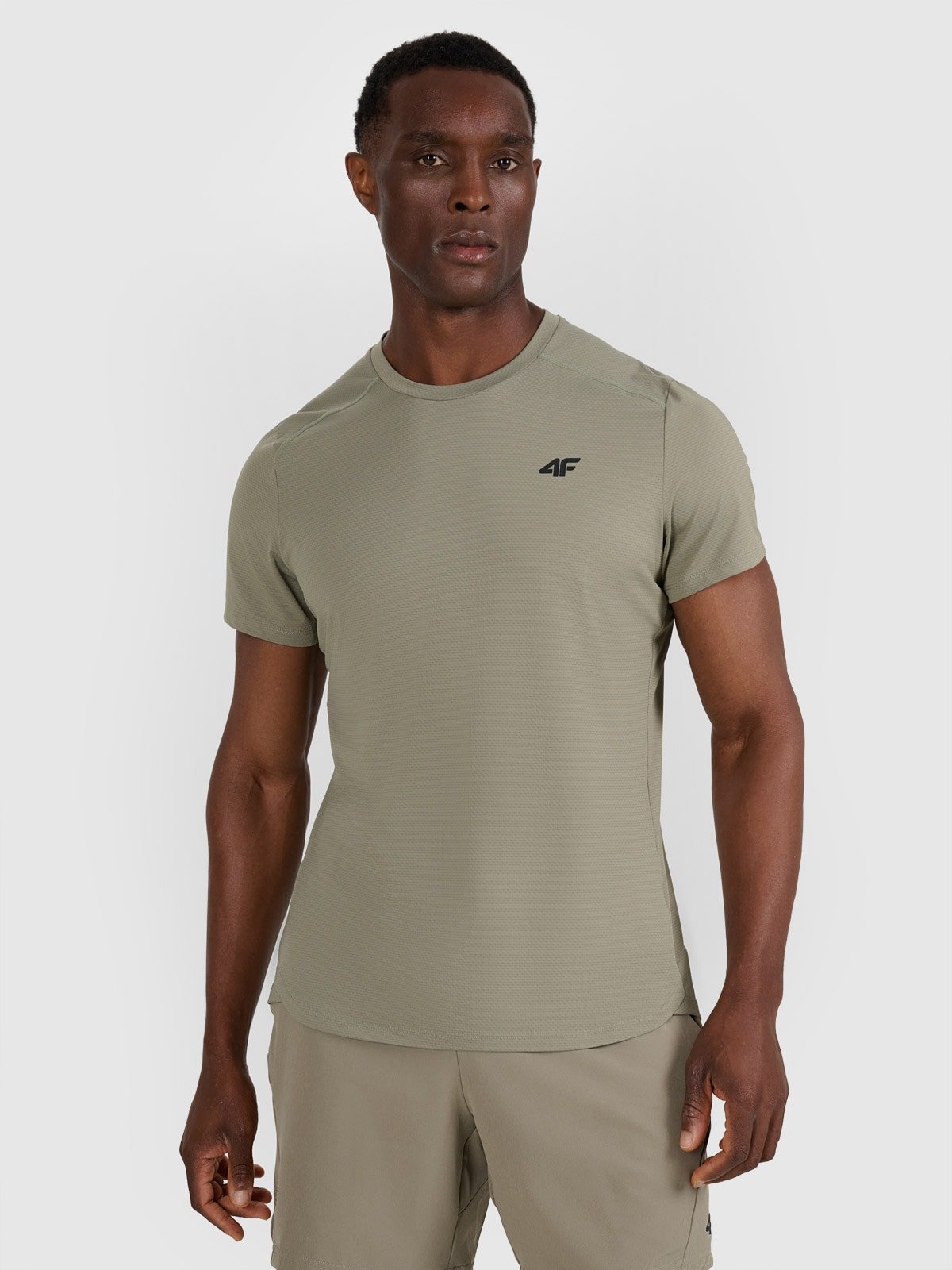 4F Koszulka treningowa szybkoschnąca męska - oliwkowa/khaki XXL