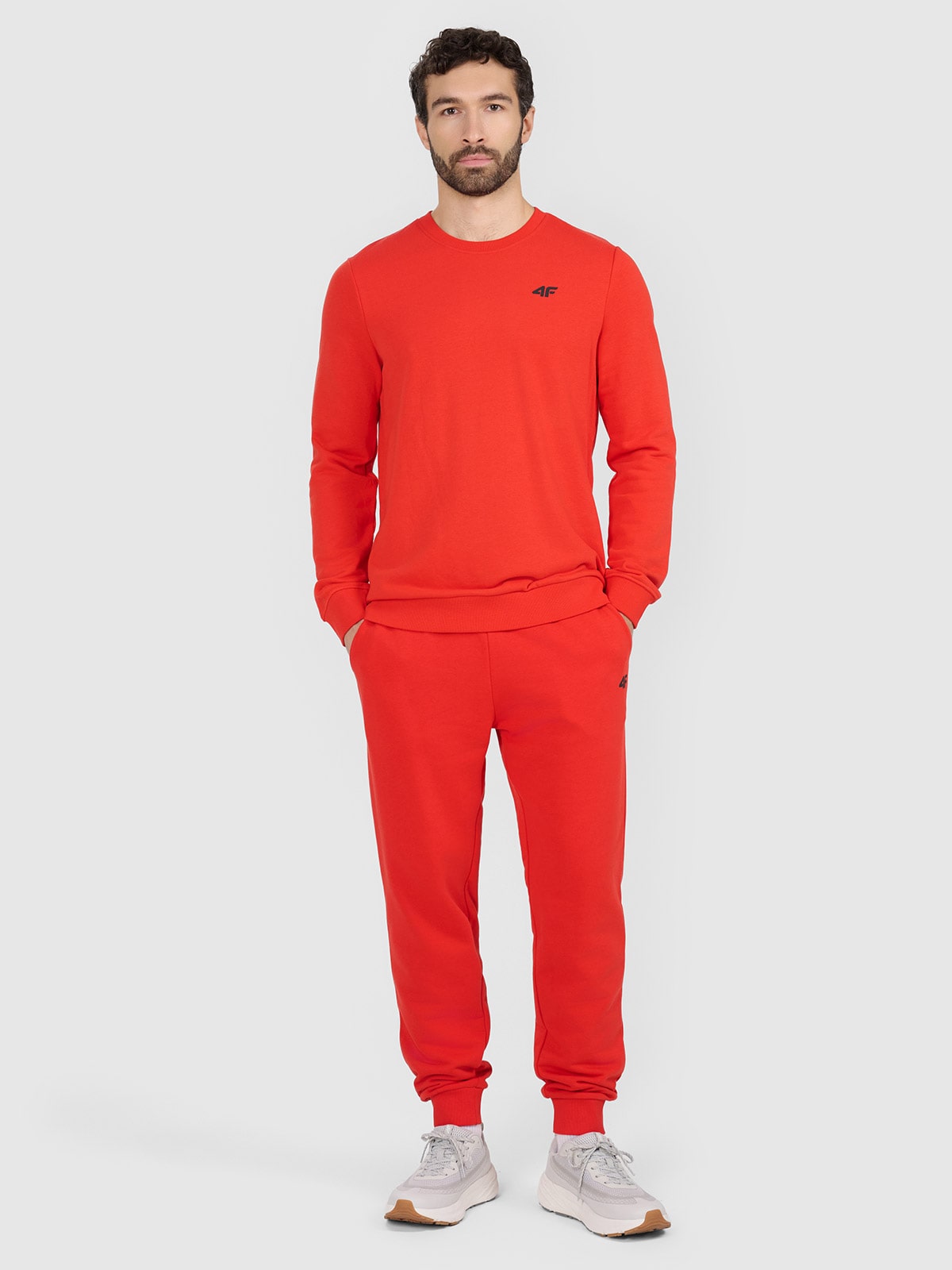 4F Spodnie dresowe joggery męskie - czerwone L