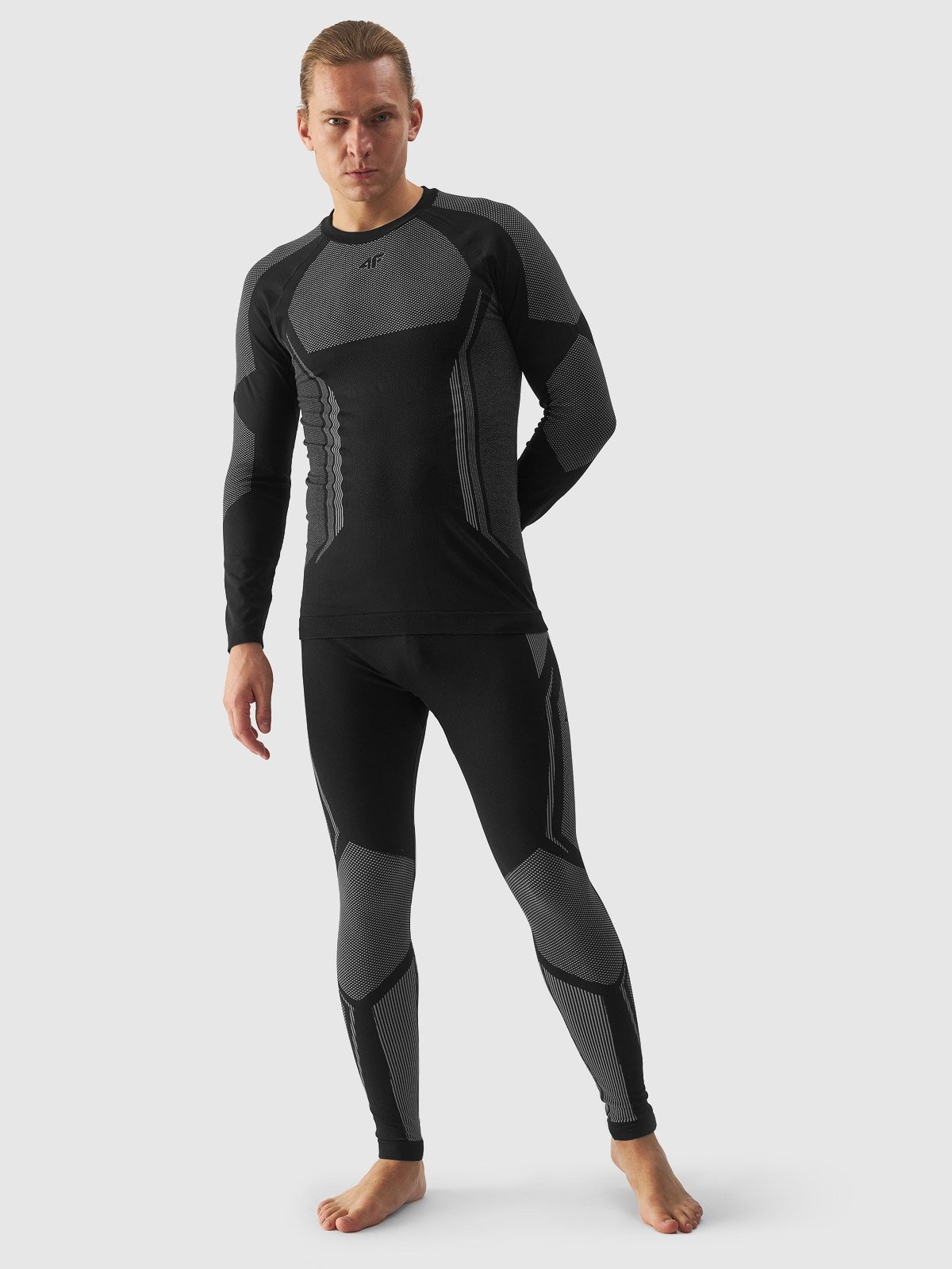4F Bielizna termoaktywna bezszwowa (dół) męska - czarna L/XL