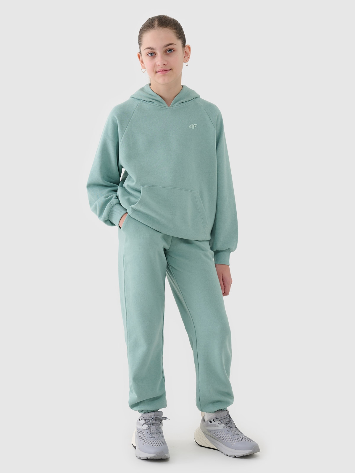 4F Spodnie dresowe joggery dziewczęce - turkusowe 122 (6-7 lat)