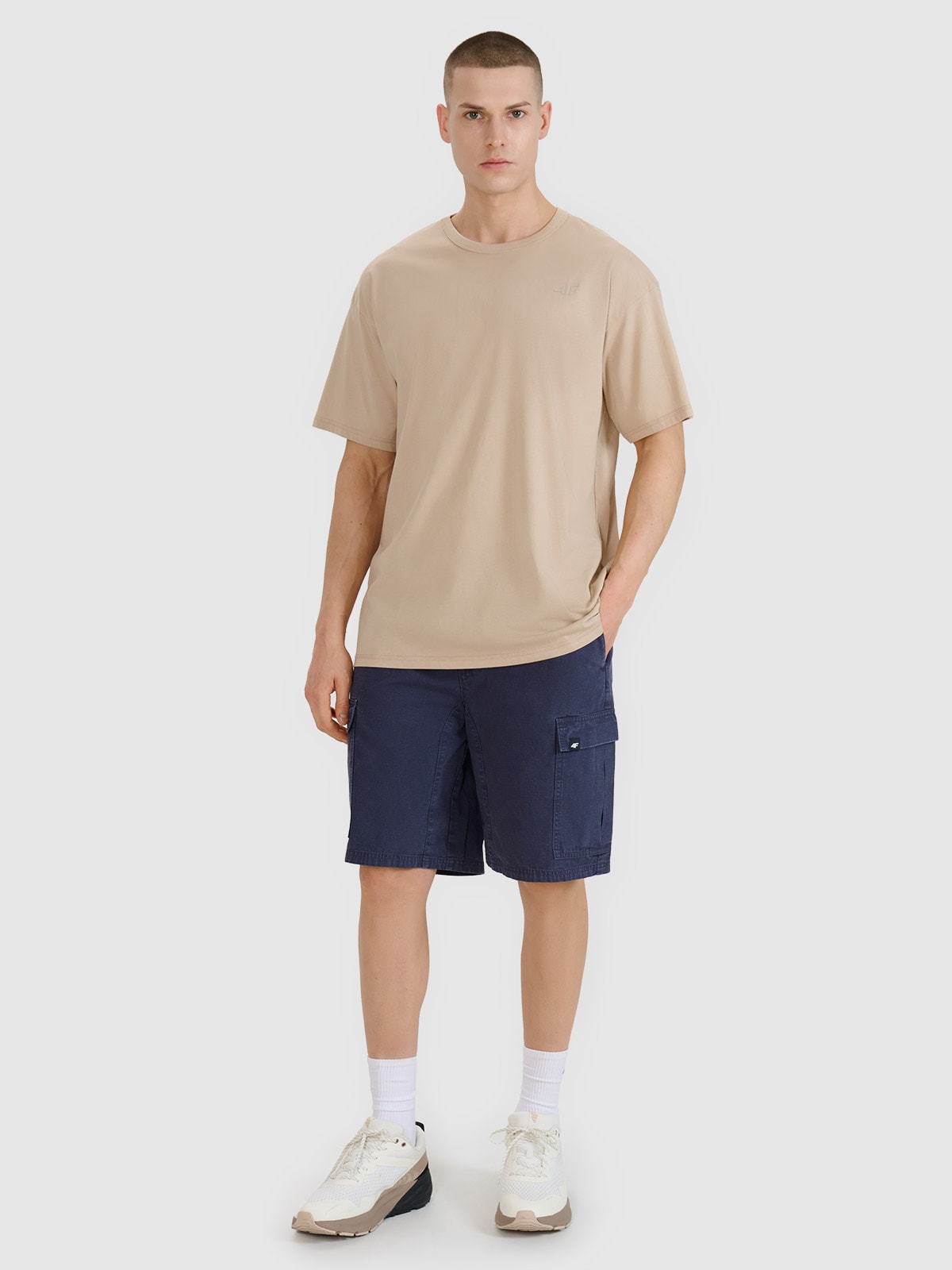 4F Spodenki casual cargo męskie - szare L