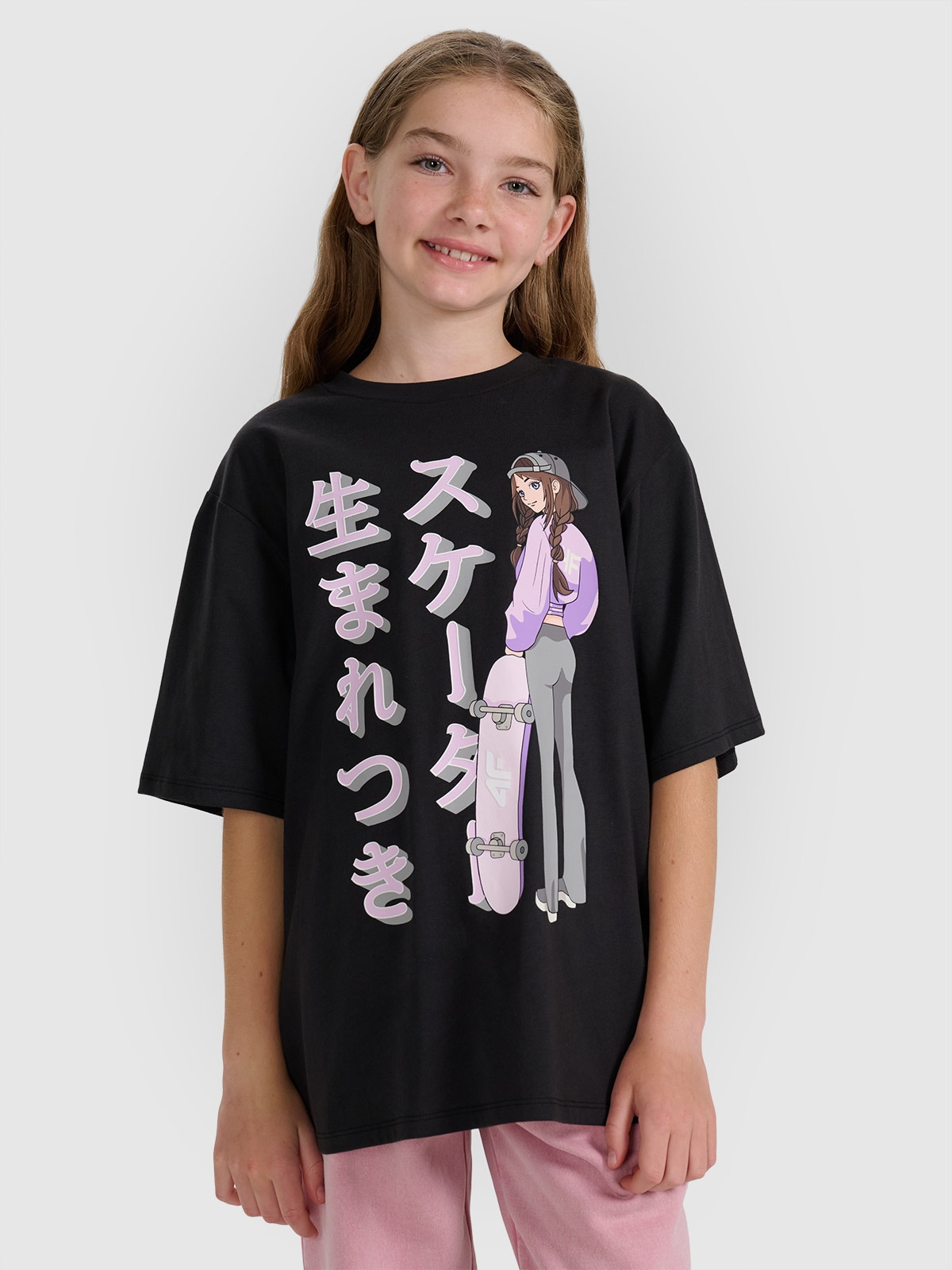 4F T-shirt oversize z nadrukiem dziewczęcy - czarny 158 (12-13 lat)