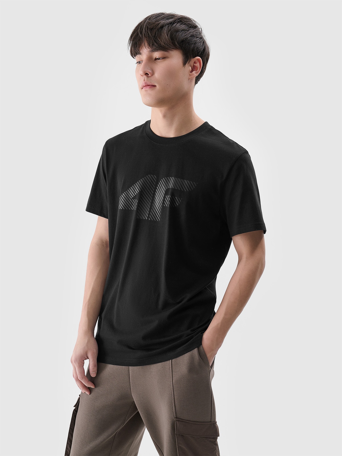 4F T-shirt regular z nadrukiem męski - czarny XL