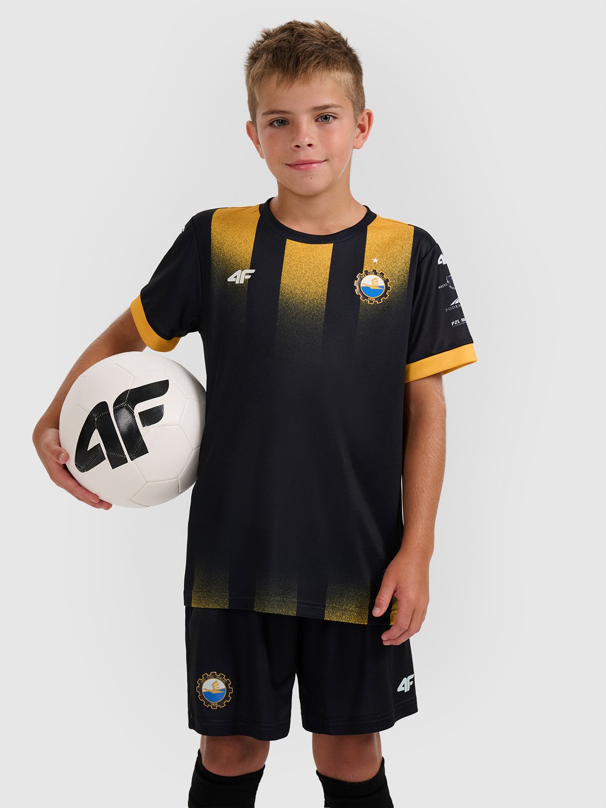 4F Trzecia koszulka klubowa z sezonu 2025/26 dziecięca 4F x Stal Mielec - czarna 122/128 (6-8 lat)