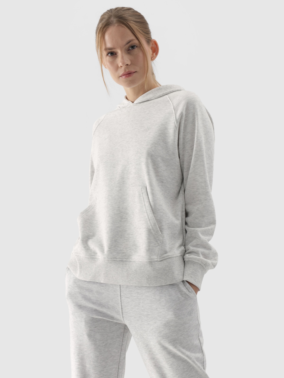 4F Bluza dresowa nierozpinana z kapturem damska - szara S