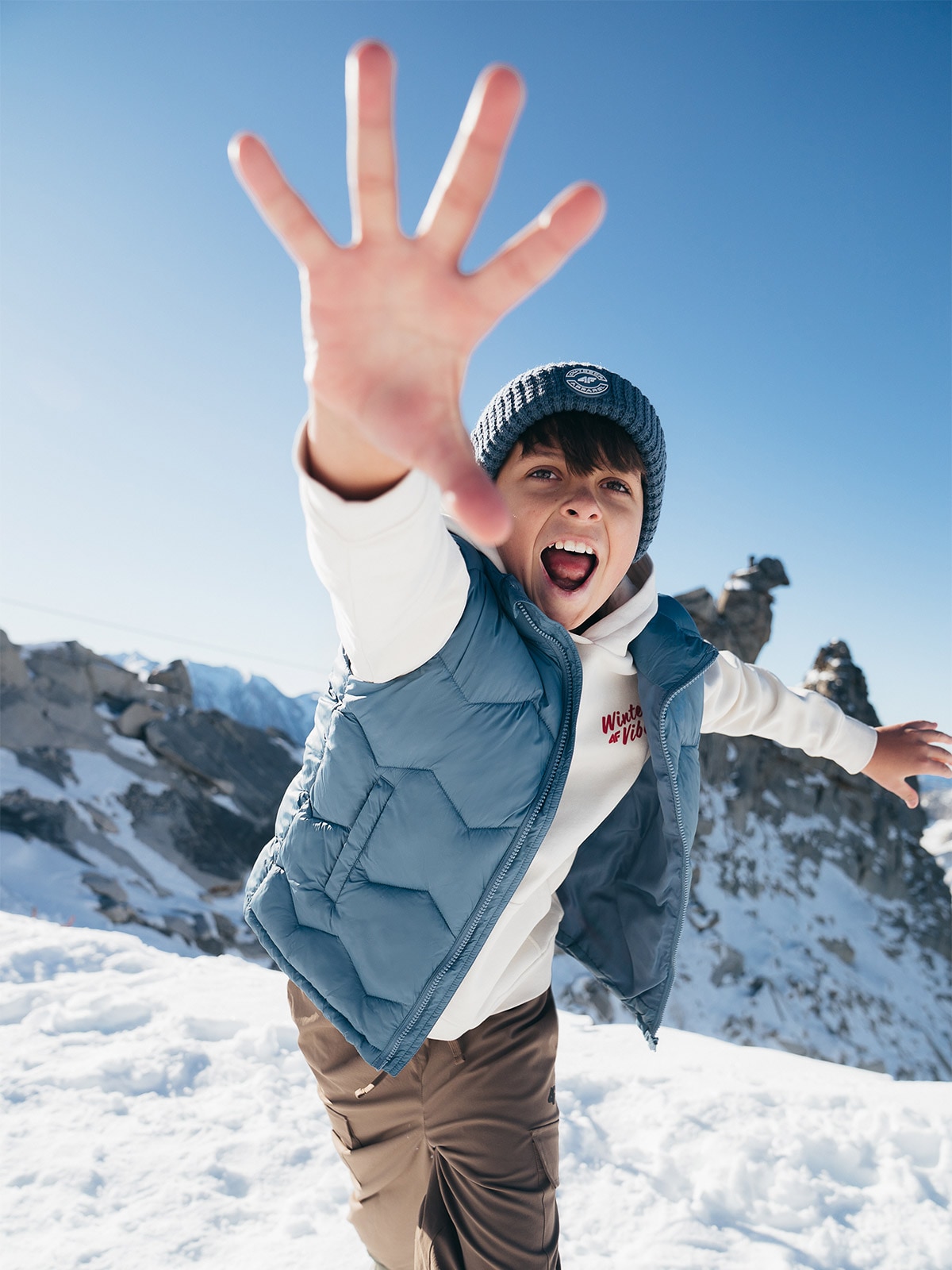 4F Bezrękawnik puchowy z wypełnieniem syntetycznym chłopięcy - granatowy 128 (7-8 lat)