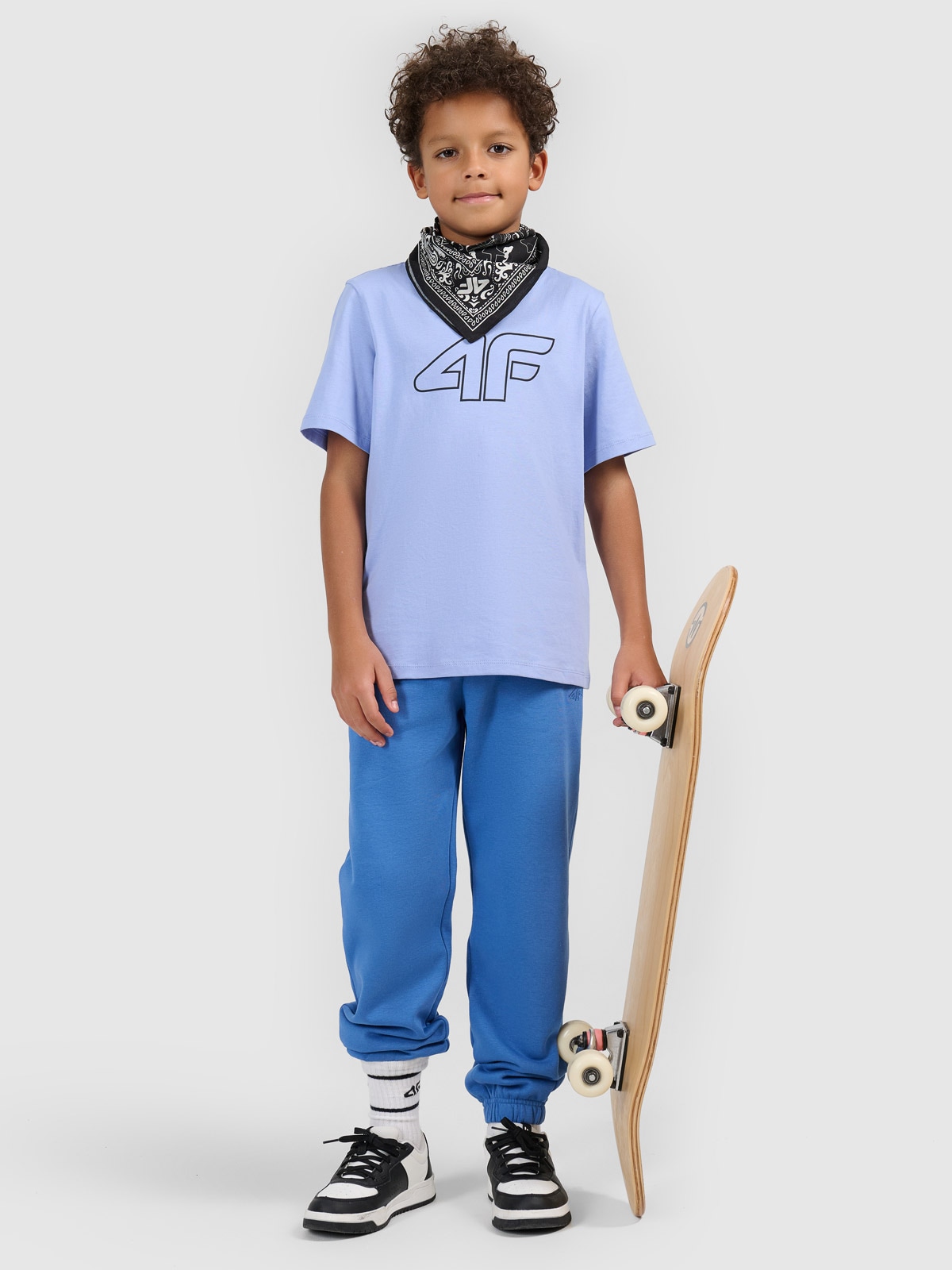 4F Spodnie dresowe joggery chłopięce - niebieskie 158 (12-13 lat)