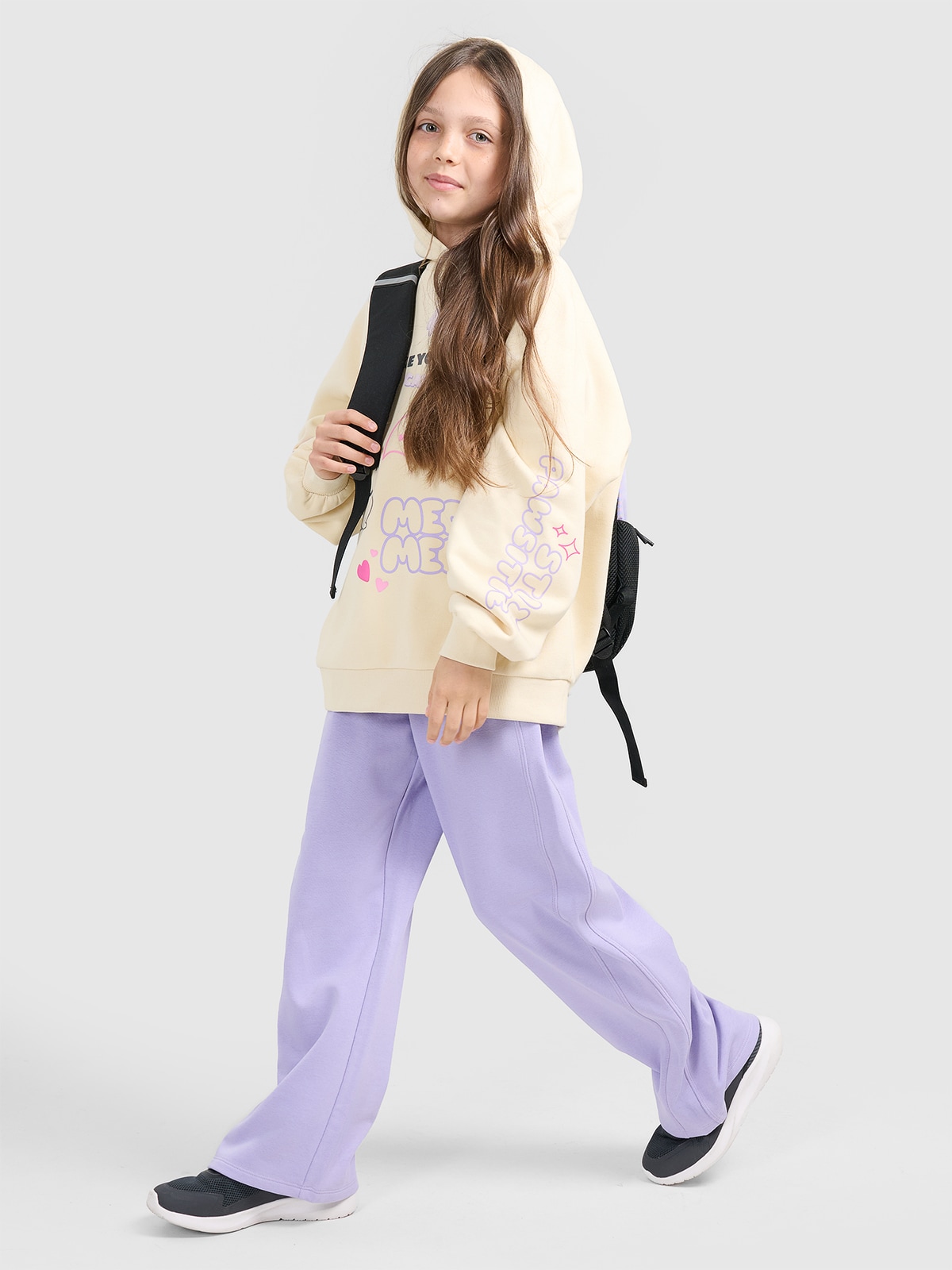 4F Spodnie dresowe z szerokimi nogawkami dziewczęce - fioletowe 122 (6-7 lat)