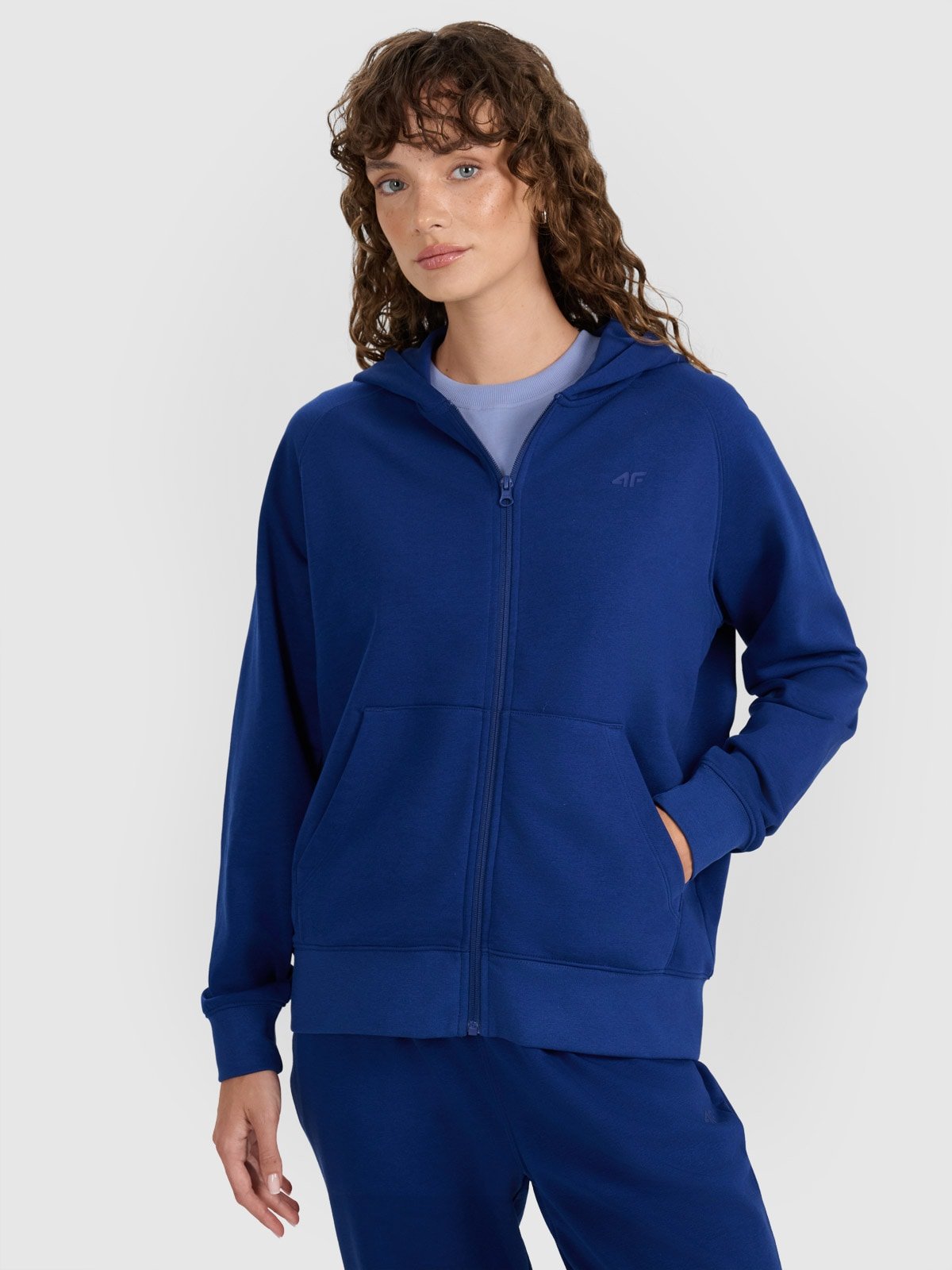 4F Bluza dresowa rozpinana z kapturem damska - granatowa XS