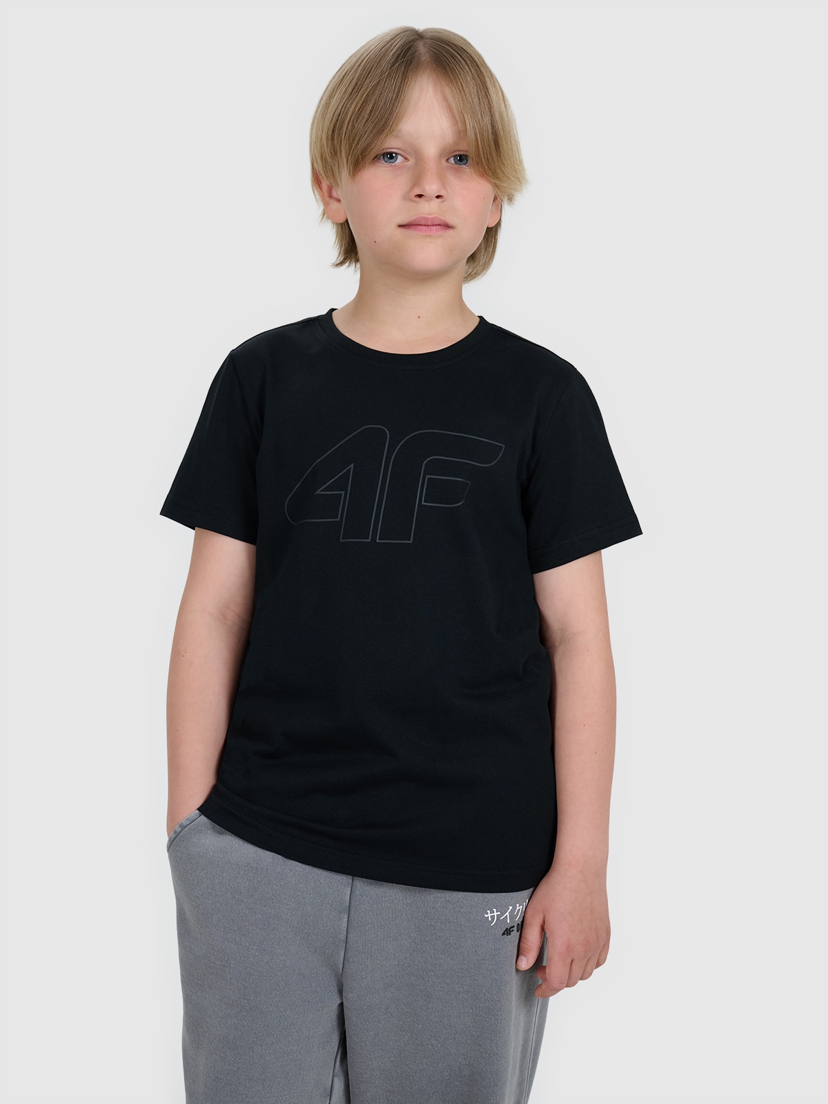 4F T-shirt regular z nadrukiem chłopięcy - czarny 146 (10-11 lat)
