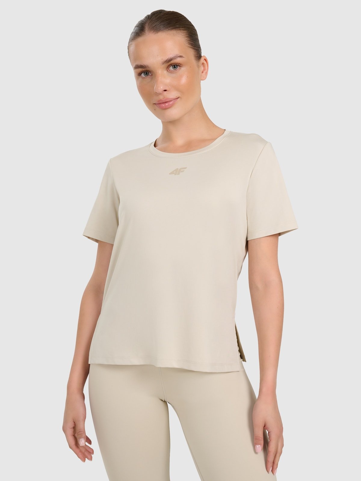 4F Koszulka treningowa regular szybkoschnąca damska - beżowa XL