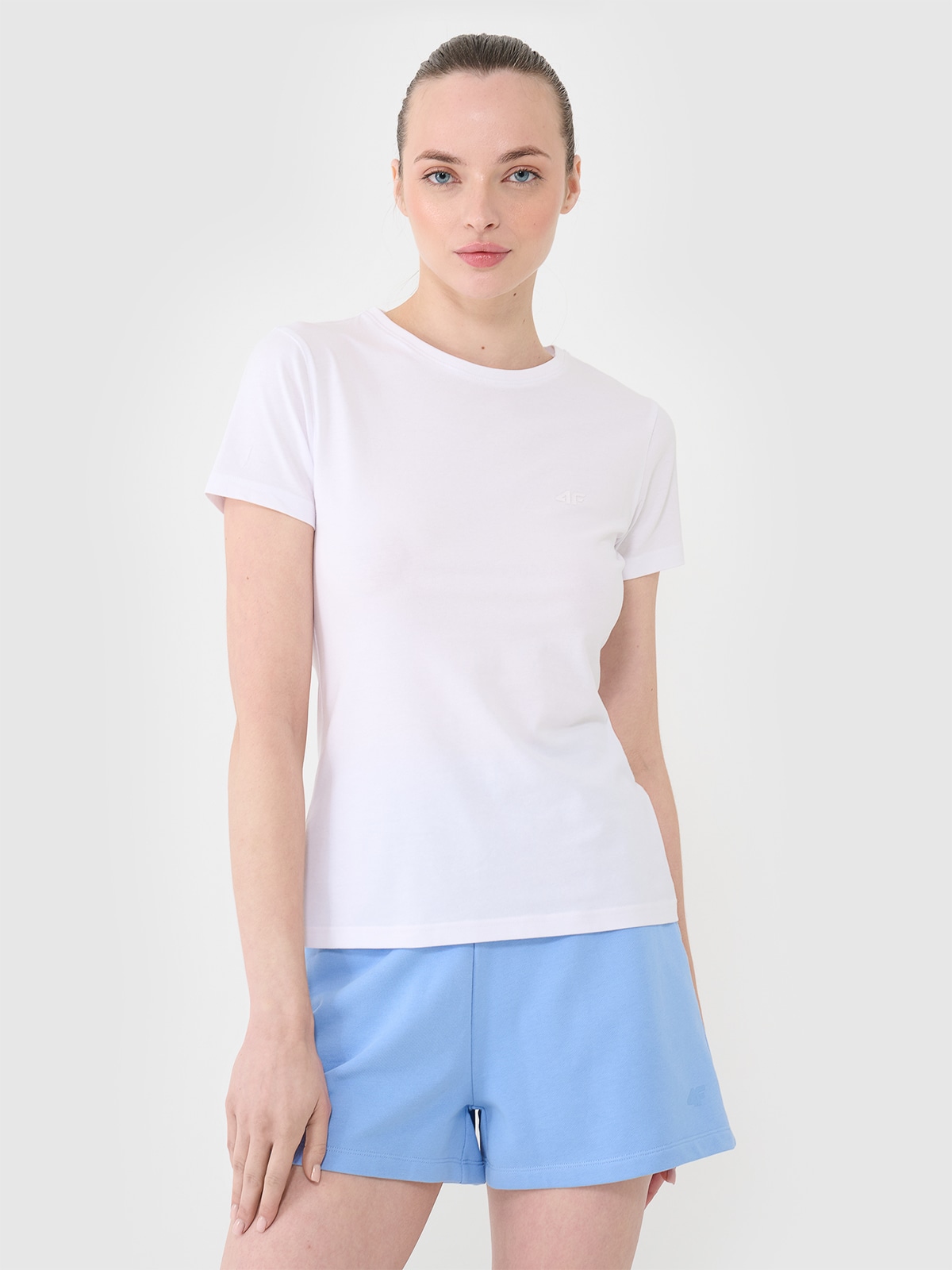 4F T-shirt slim gładki damski - biały XS