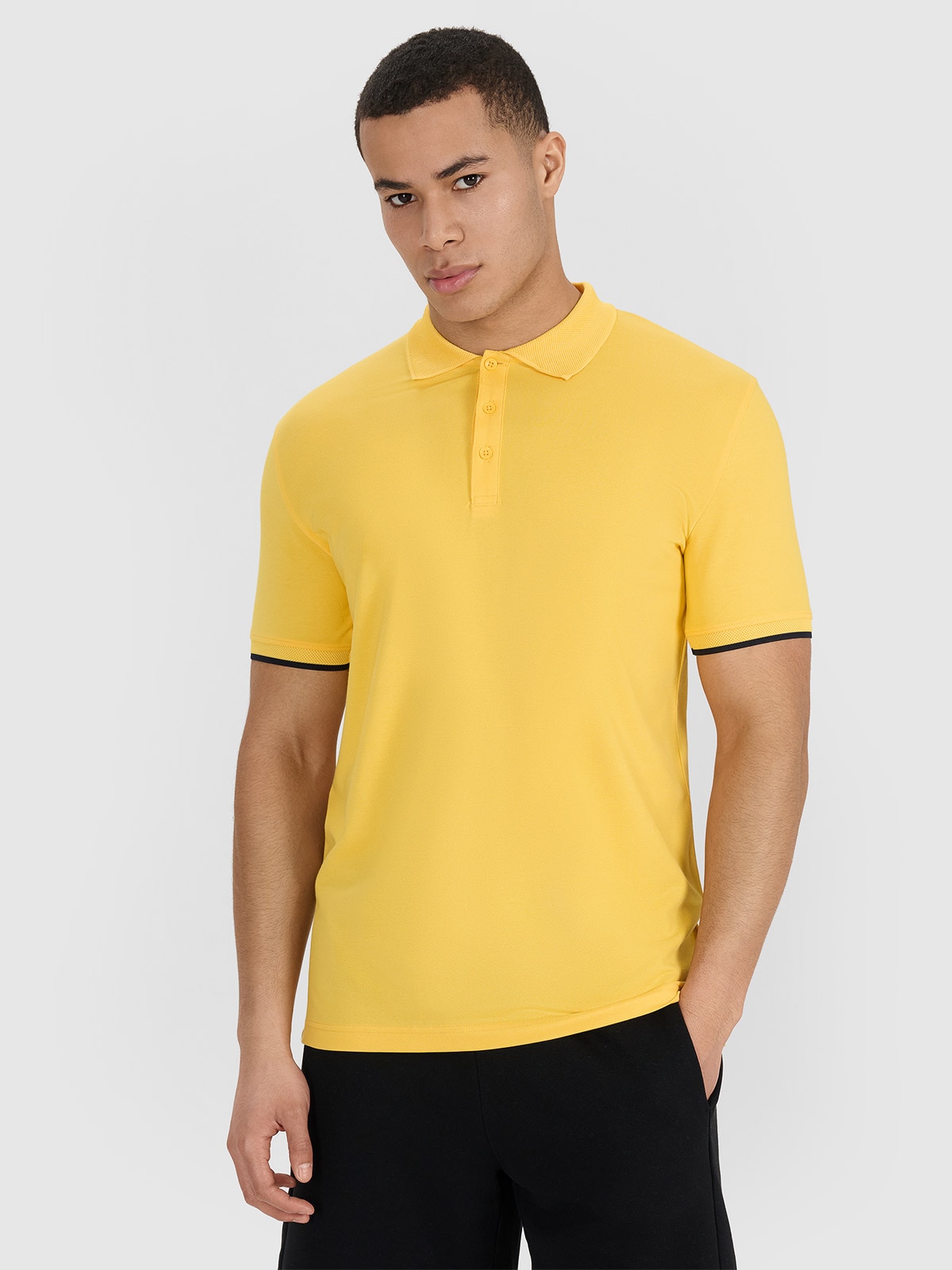 4F Koszulka polo regular męska - żółta M