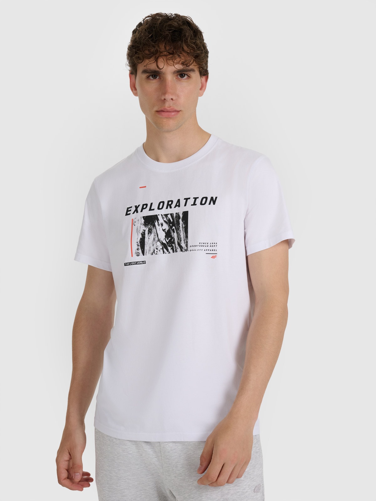 4F T-shirt regular z nadrukiem męski - biały 3XL