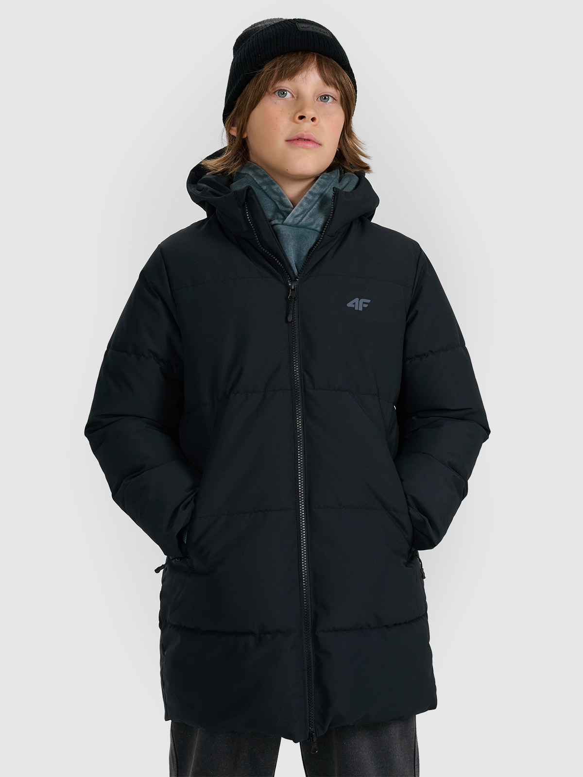 4F Płaszcz zimowy membrana 5000 chłopięcy - czarny 152 (11-12 lat)
