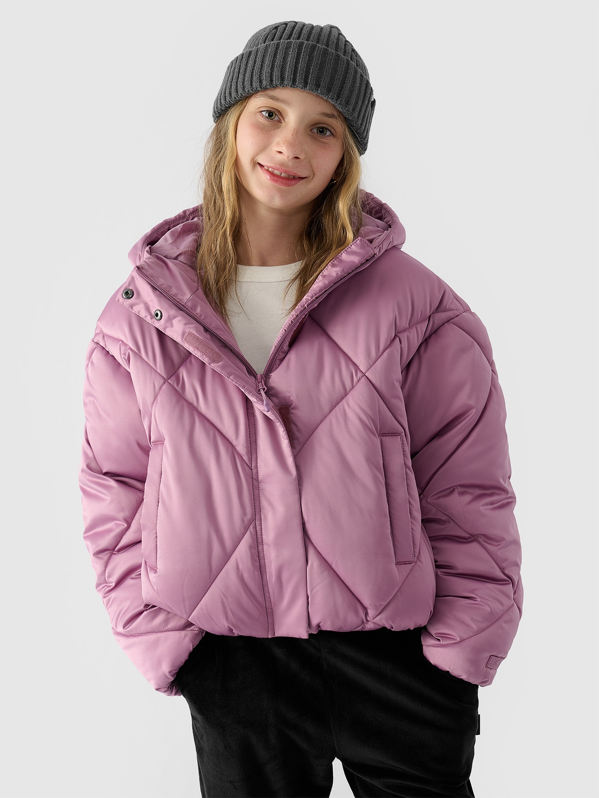 4F Kurtka puchowa z wypełnieniem syntetycznym dziewczęca - różowa 122 (6-7 lat)
