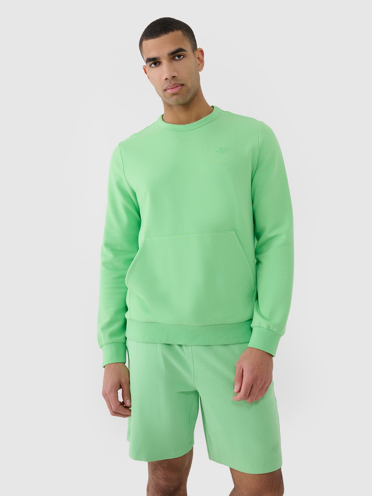 4F Bluza dresowa nierozpinana bez kaptura męska - zielona XL