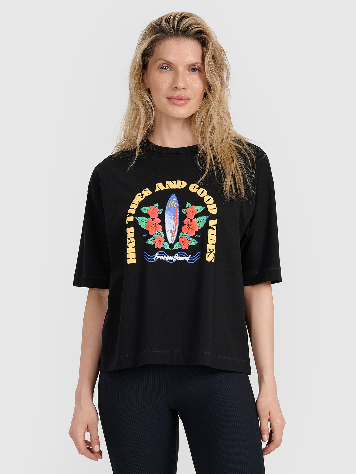 4F T-shirt oversize z nadrukiem damski - czarny S