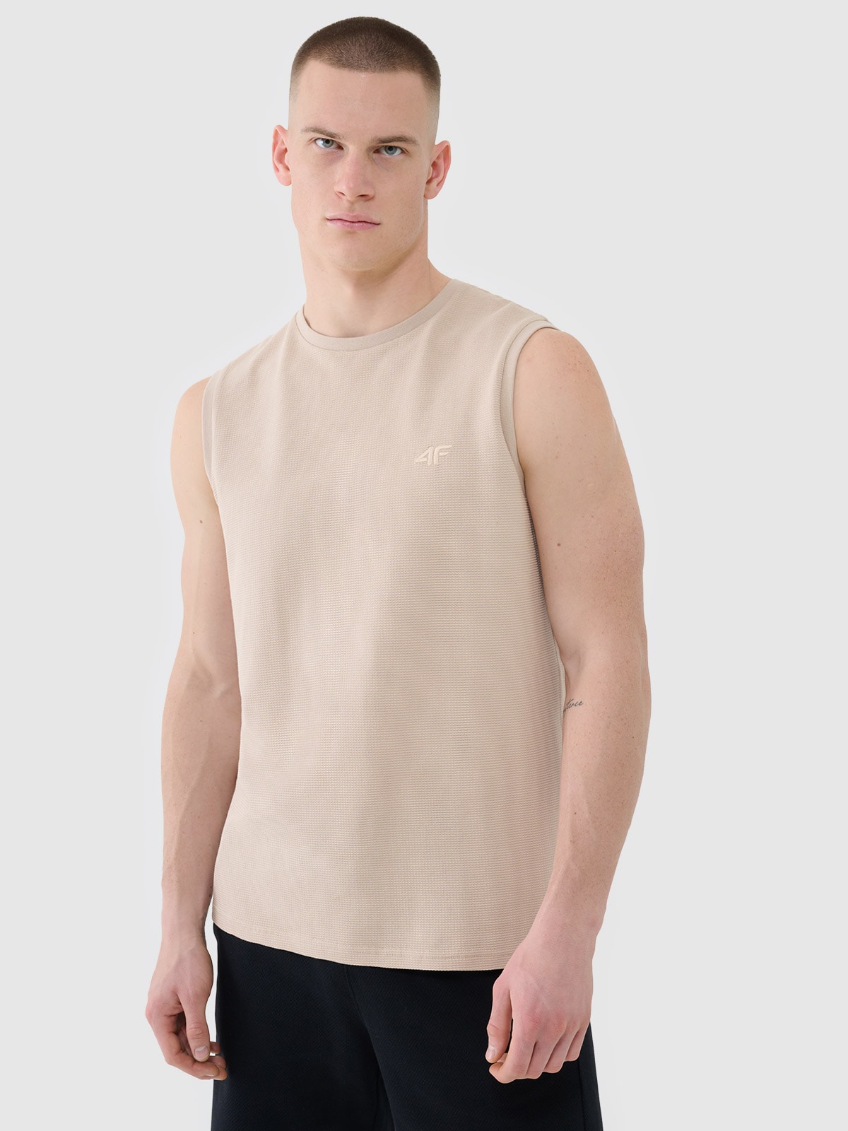 4F Tank top regular gładki męski - beżowy XL