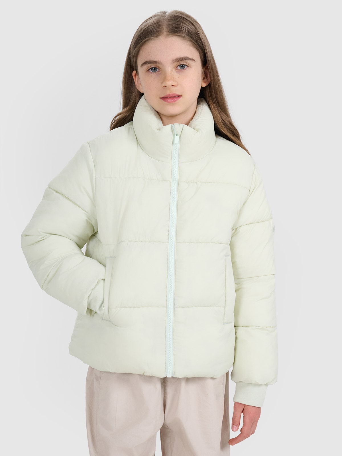 4F Kurtka puchowa z wypełnieniem syntetycznym dziewczęca - miętowa 134 (8-9 lat)