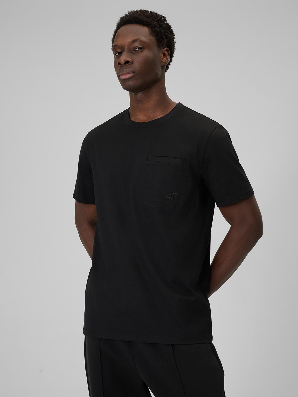 4F T-shirt regular gładki męski - czarny XXL