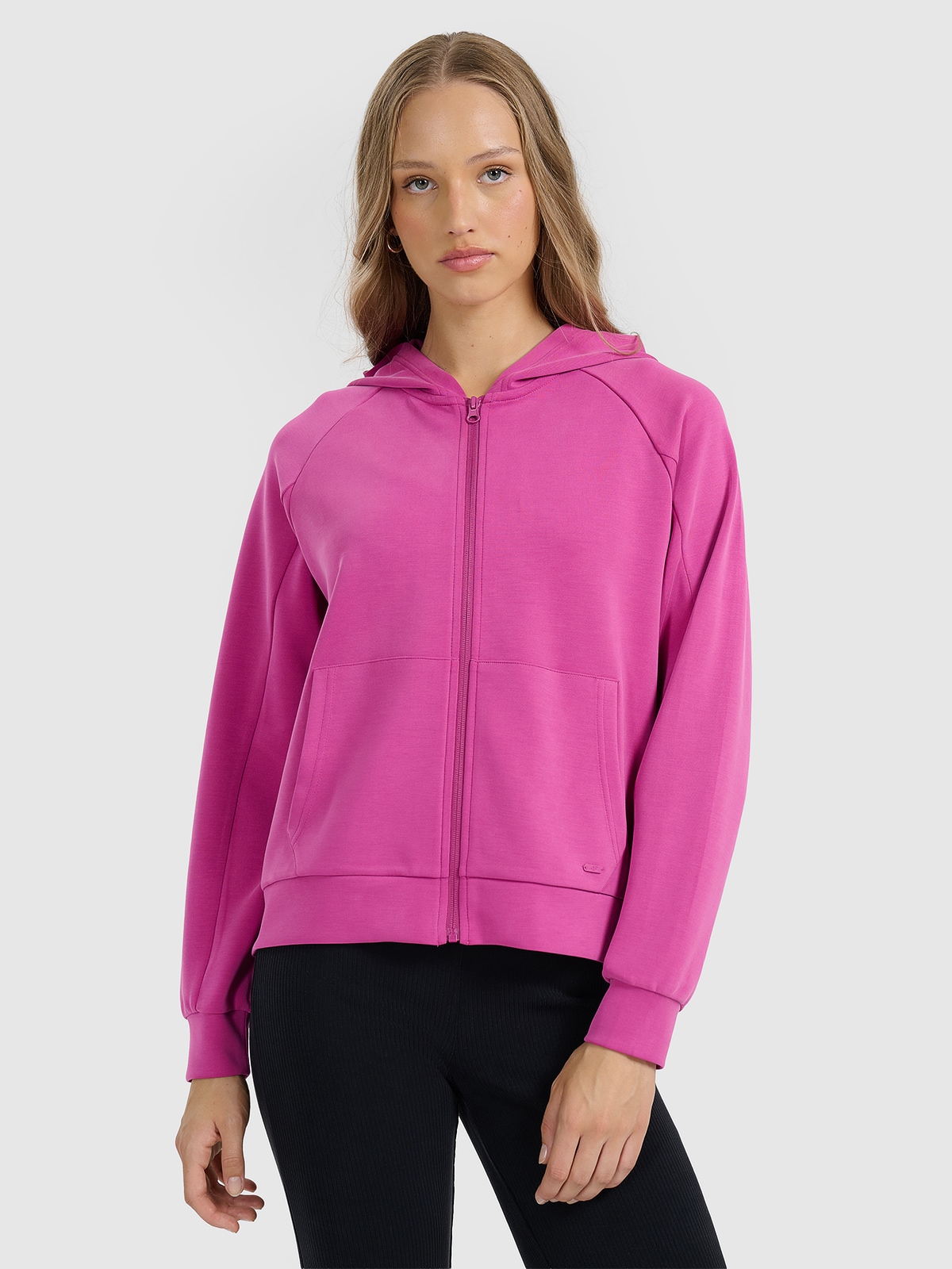4F Bluza dresowa rozpinana z modalem damska - różowa XS