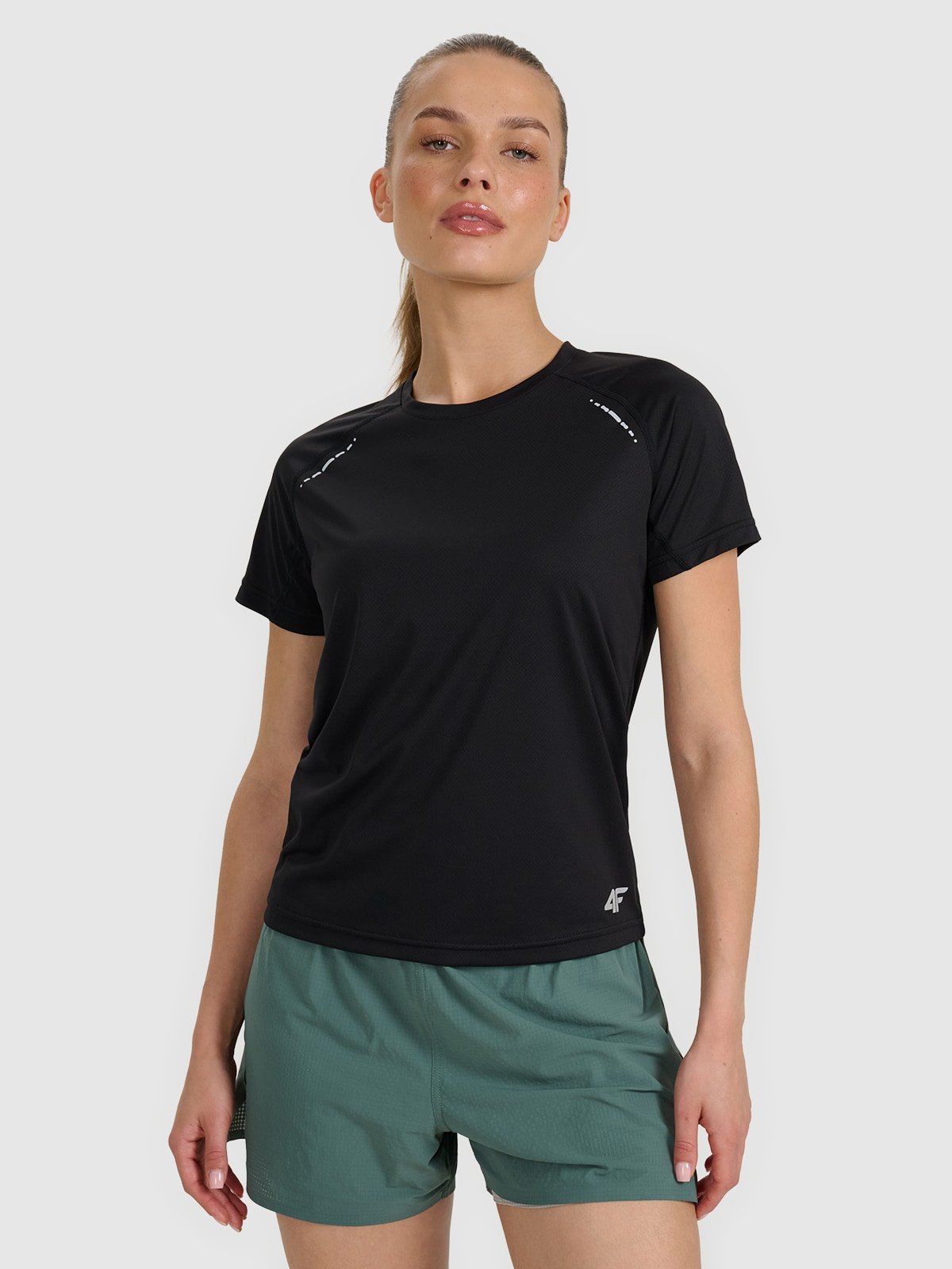 4F Koszulka do biegania w terenie szybkoschnąca damska - czarna S