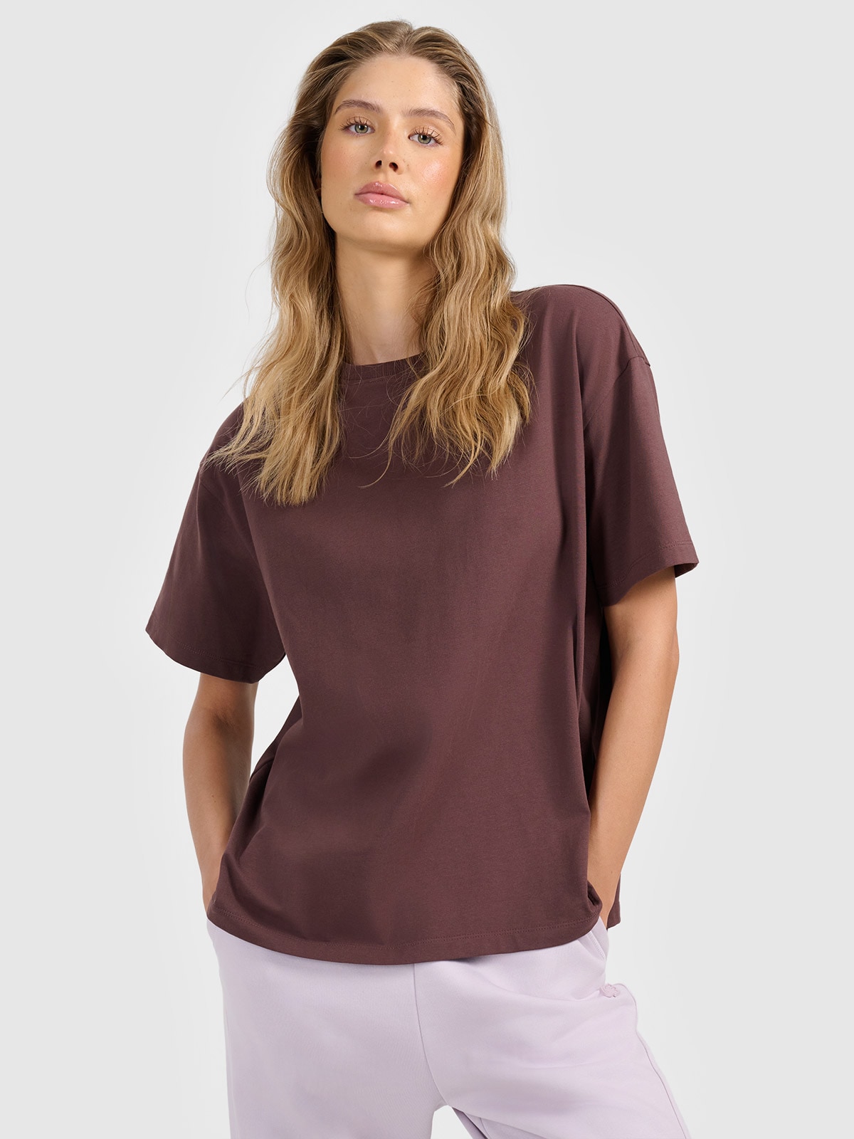 4F T-shirt loose gładki damski - brązowy S