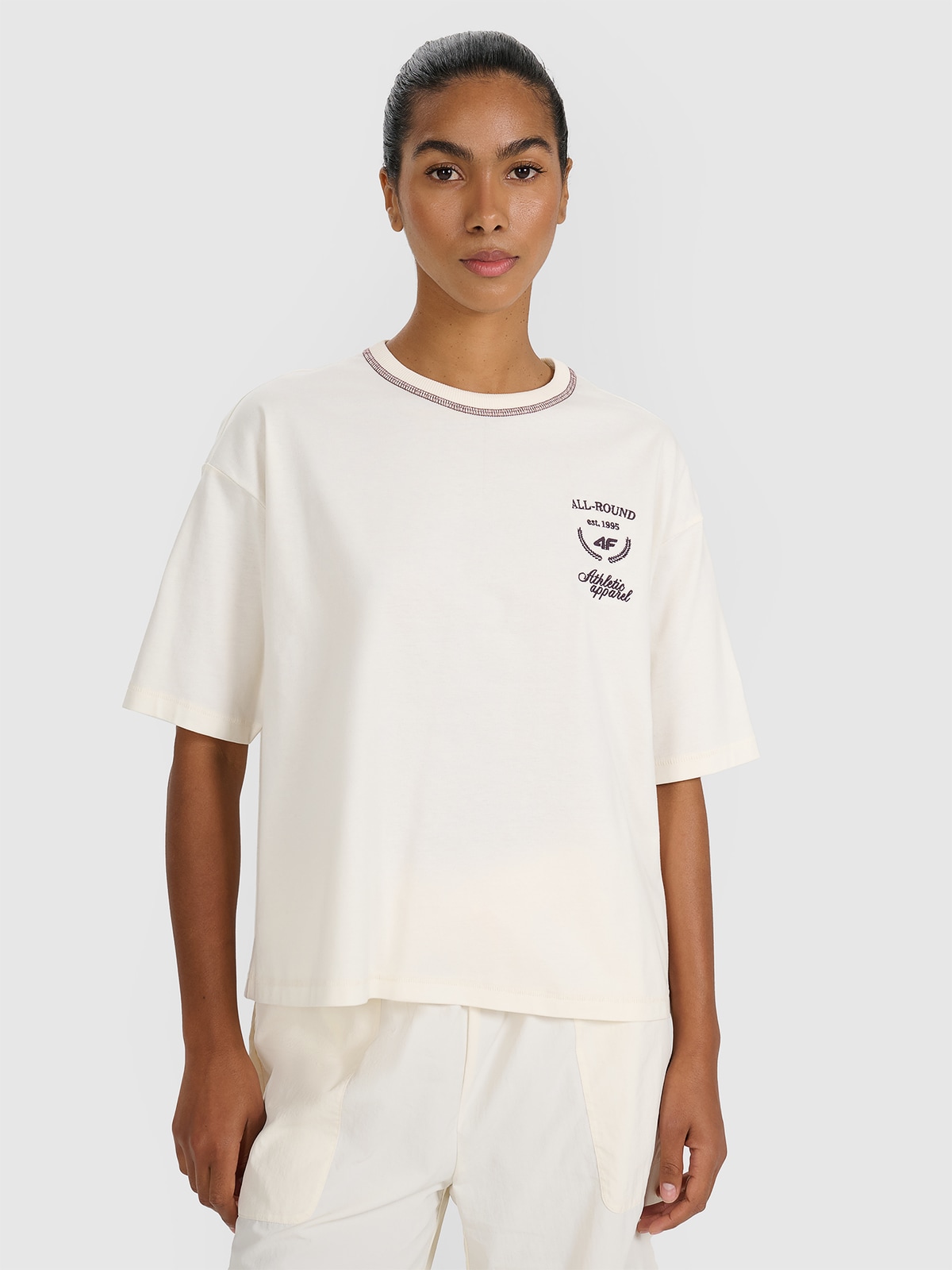 4F T-shirt oversize z nadrukiem damski - biały M