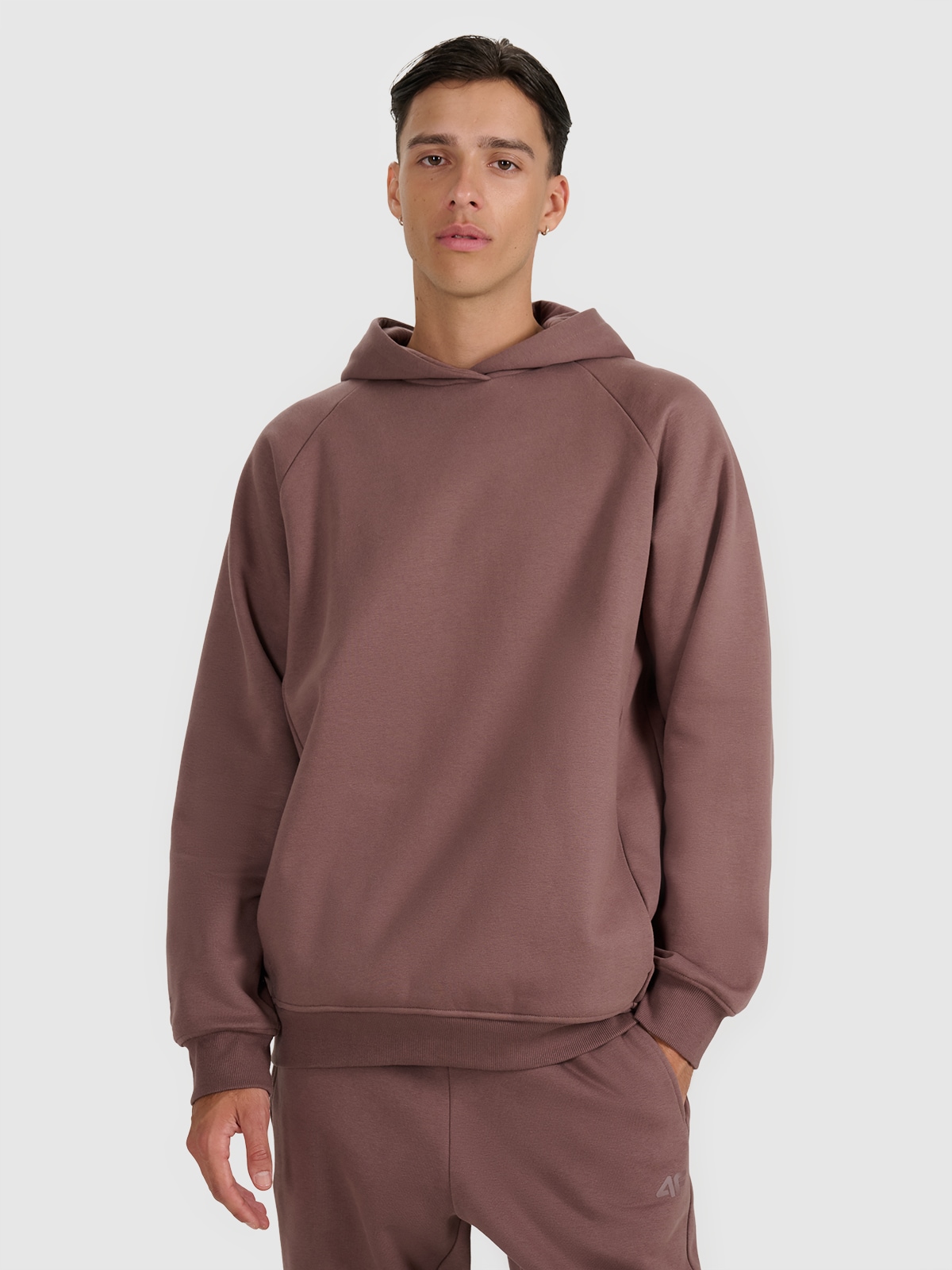 4F Bluza dresowa nierozpinana z kapturem męska - brązowa S
