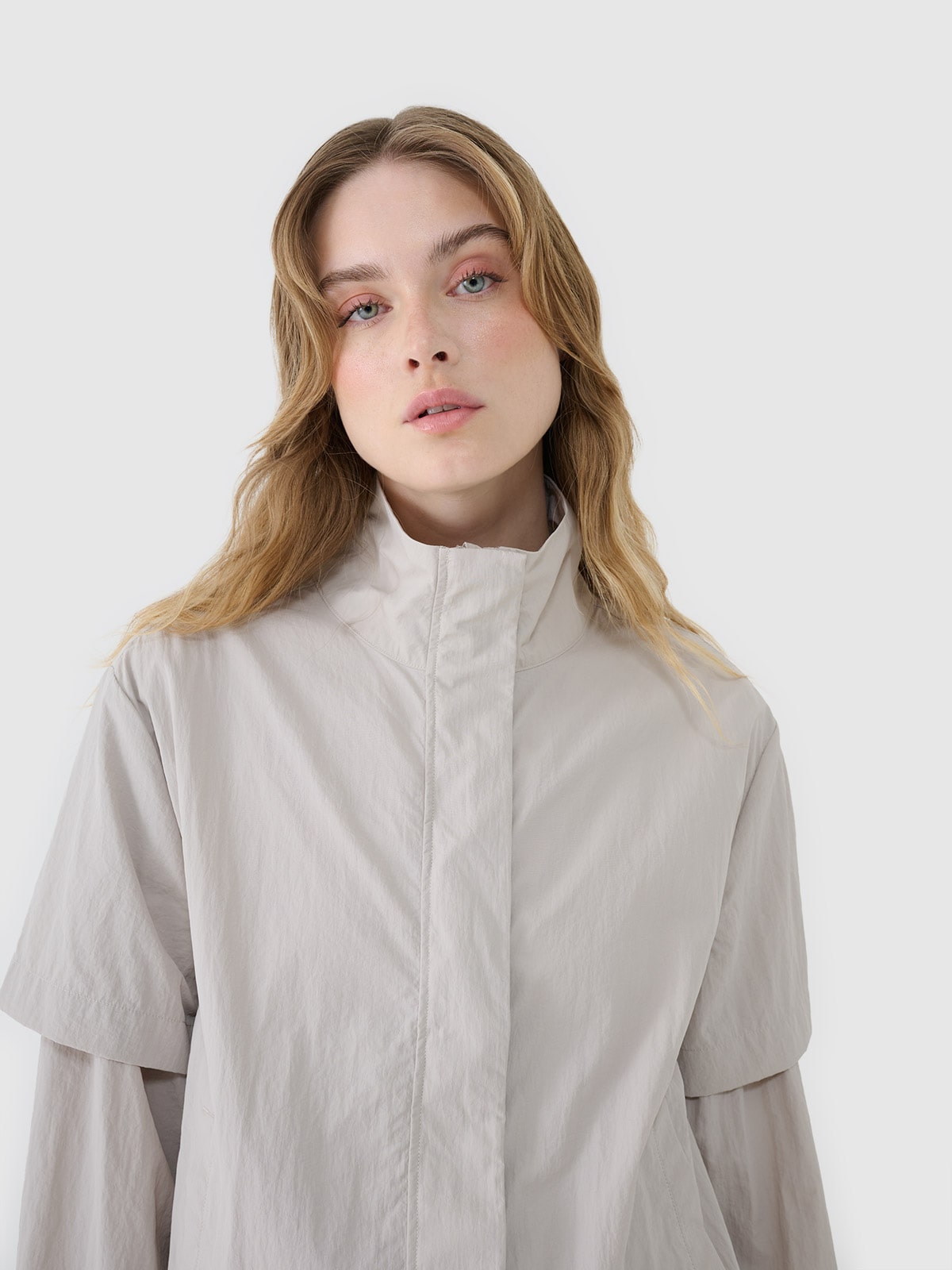 4F Kurtka przejściowa damska - beżowa M