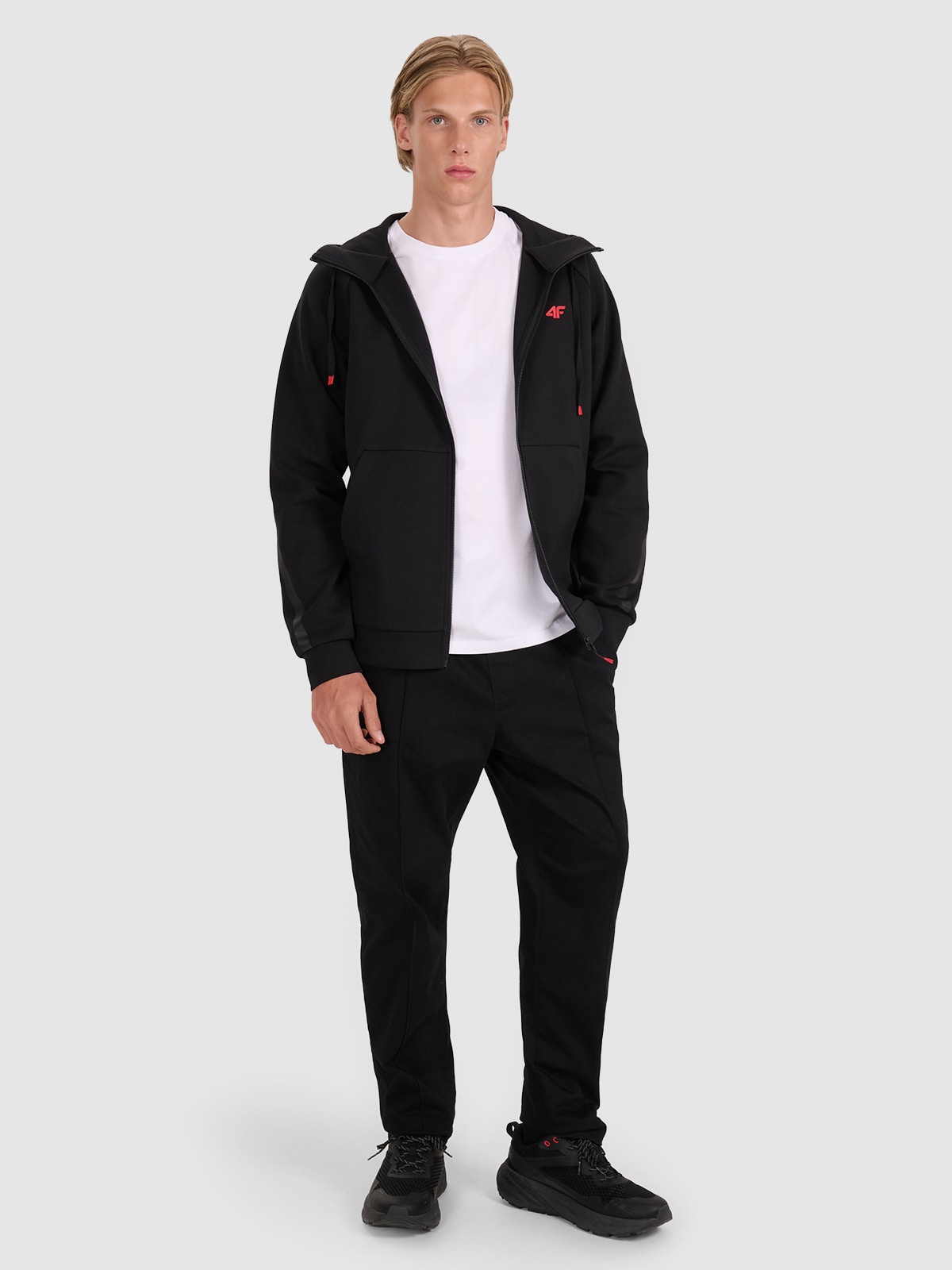 4F Spodnie casual z przeszytym kantem męskie - czarne S