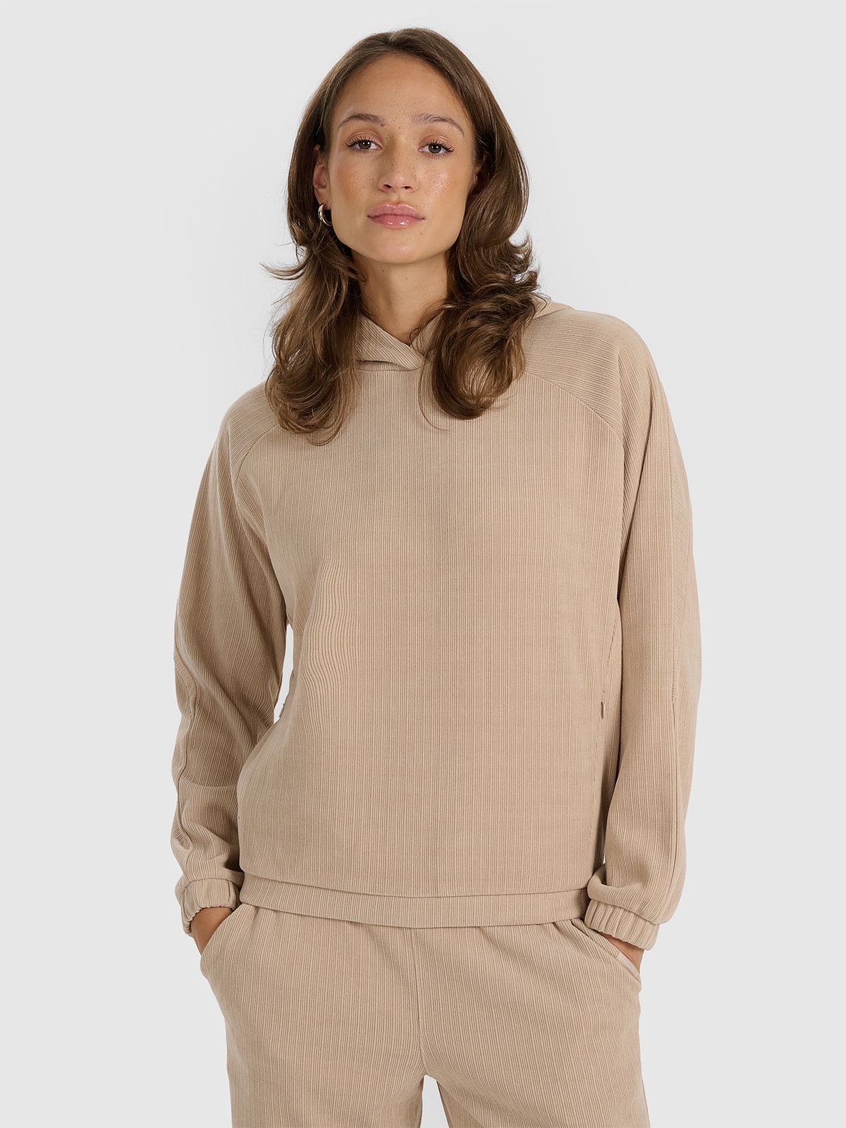 4F Bluza dresowa nierozpinana z kapturem damska - beżowa XL