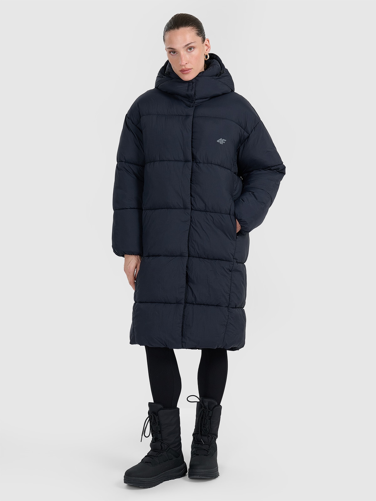 4F Płaszcz puchowy z wypełnieniem syntetycznym damski - czarny XXL