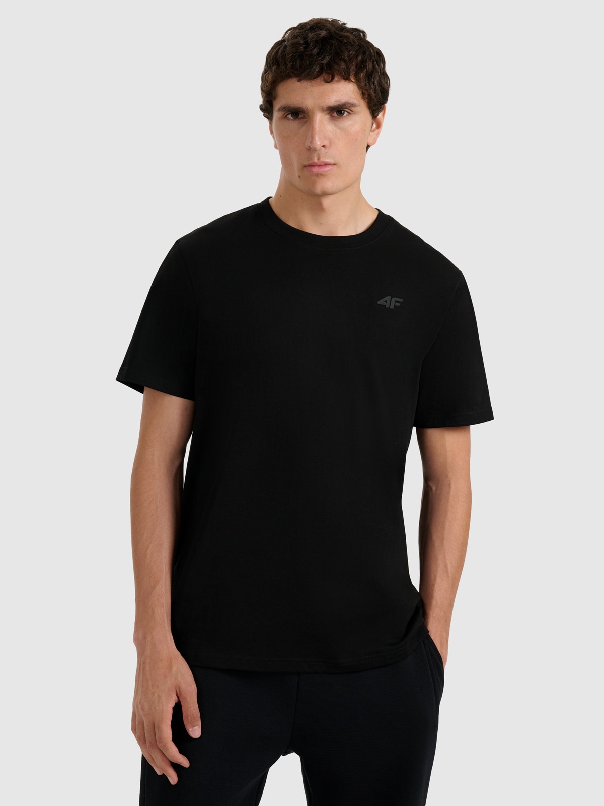 4F T-shirt regular gładki męski - czarny L