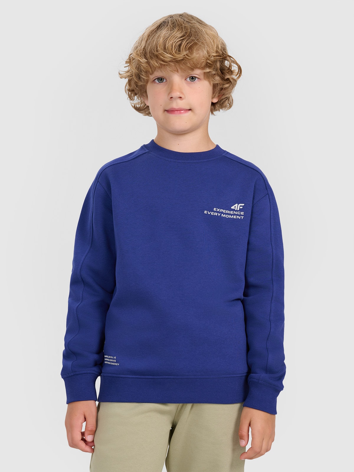 4F Bluza dresowa nierozpinana bez kaptura chłopięca - granatowa 134 (8-9 lat)