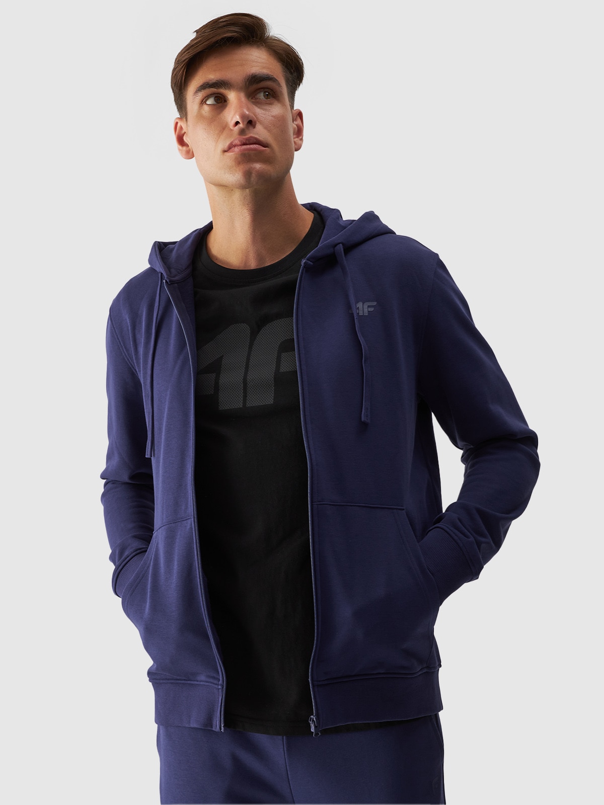 4F Bluza dresowa rozpinana z kapturem męska - granatowa S